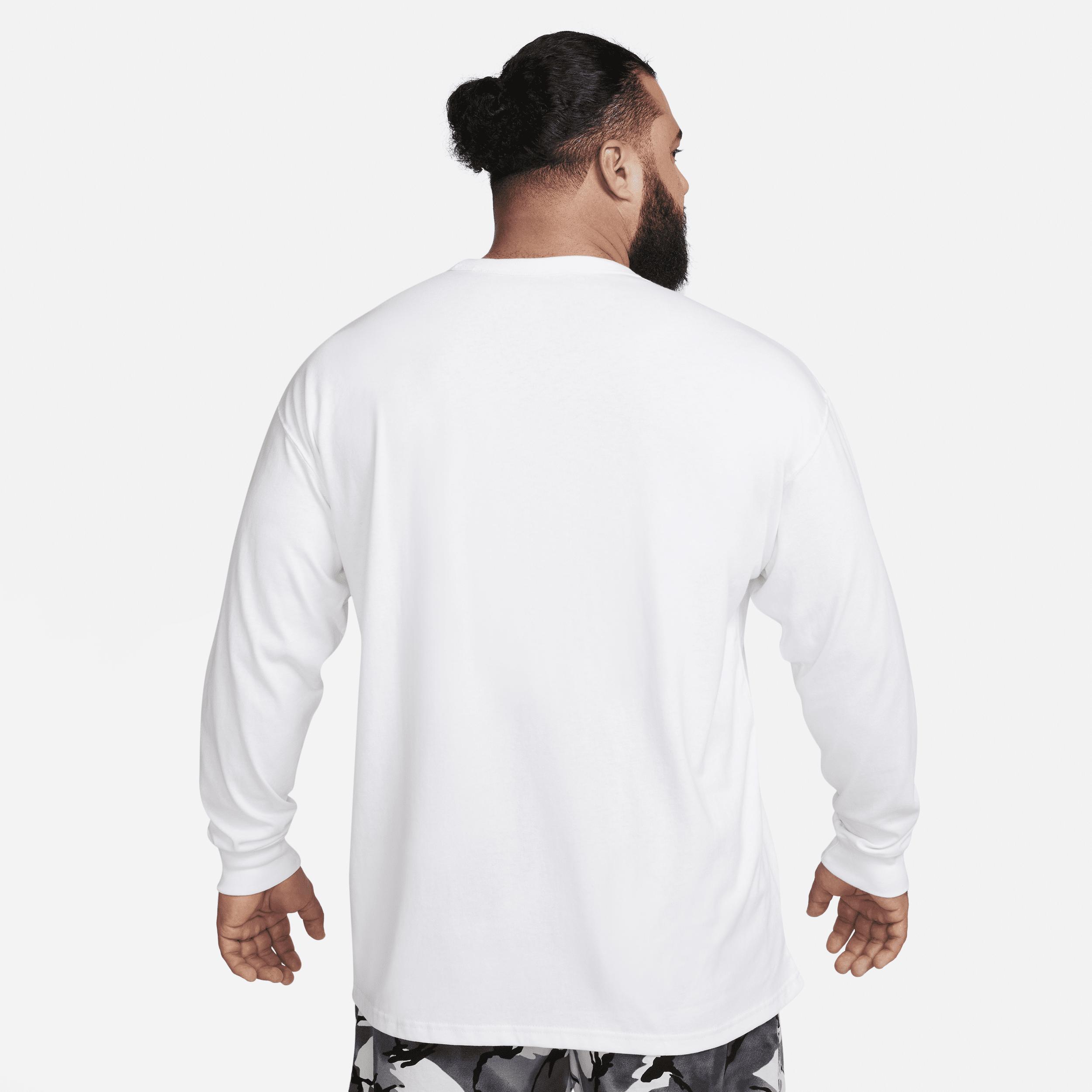 Mens Nike Sportswear Premium Essentials Long-Sleeve Pocket T-Shirt | DR7929-101 Product Image