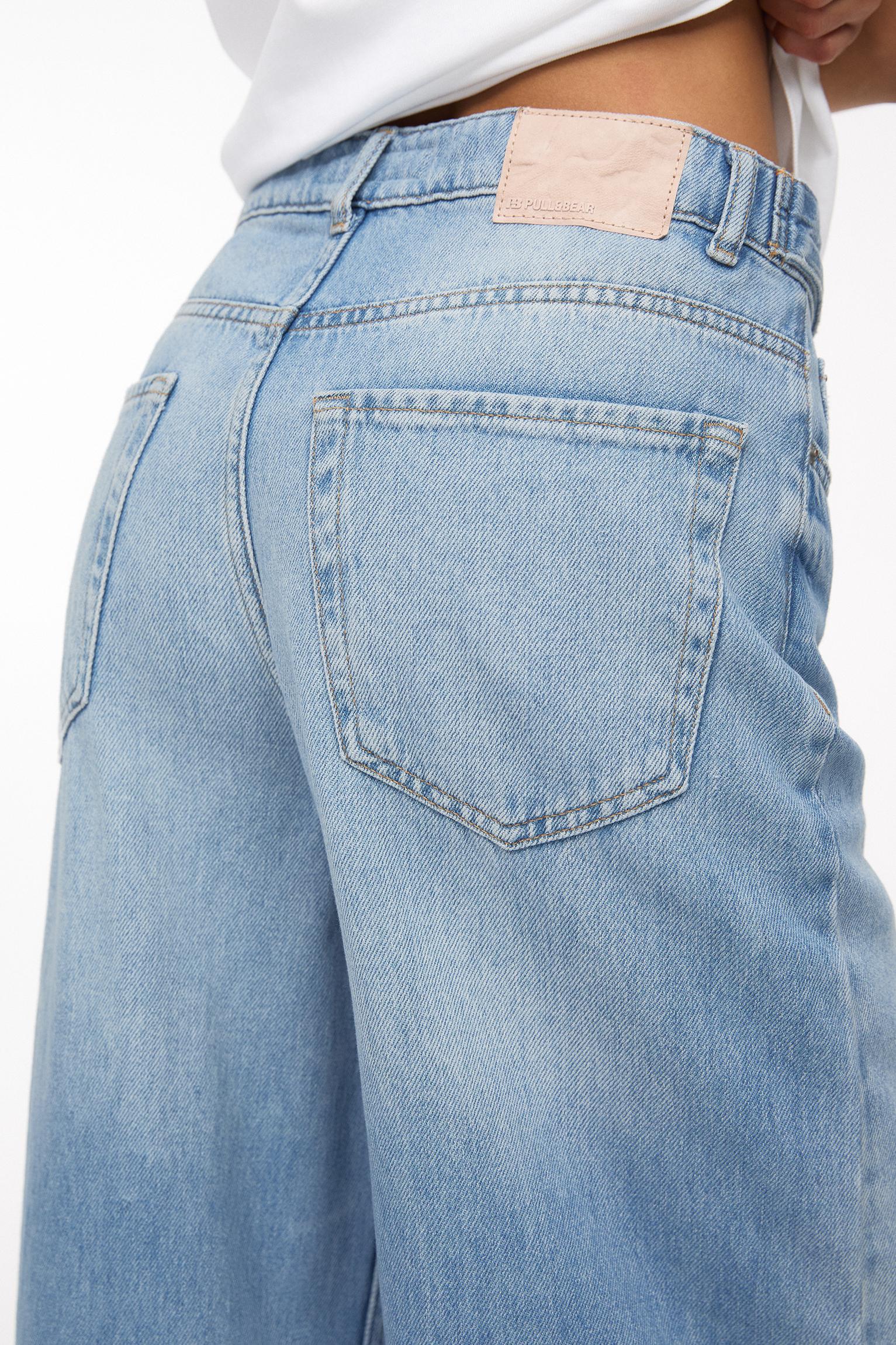 Wide leg baggy jeans with belt loops Product Image