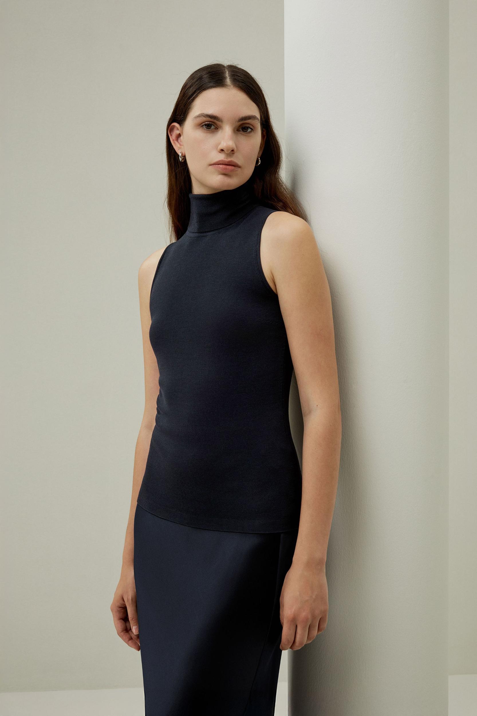 LILYSILK Silk Sleeveless Top - for Women - Navy Blue Soft Silk - Perfect Wardrobe Staples Sleeveless Vest M Product Image