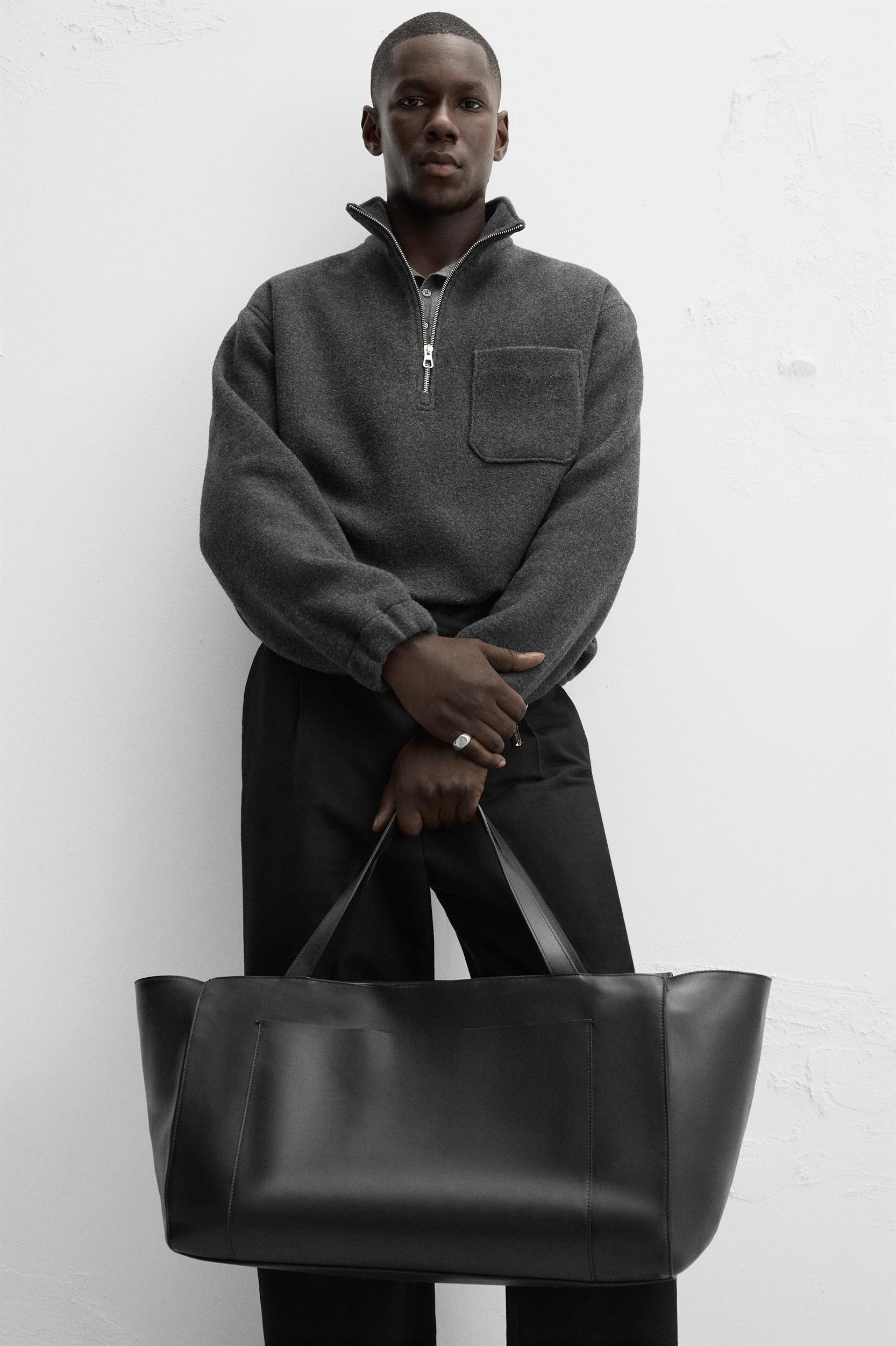 QUARTER ZIP FLEECE SWEATSHIRT Product Image