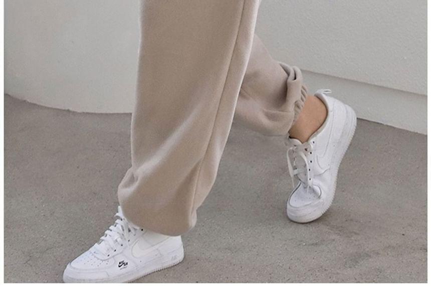 Elastic Waist Plain Jogger Pants Product Image