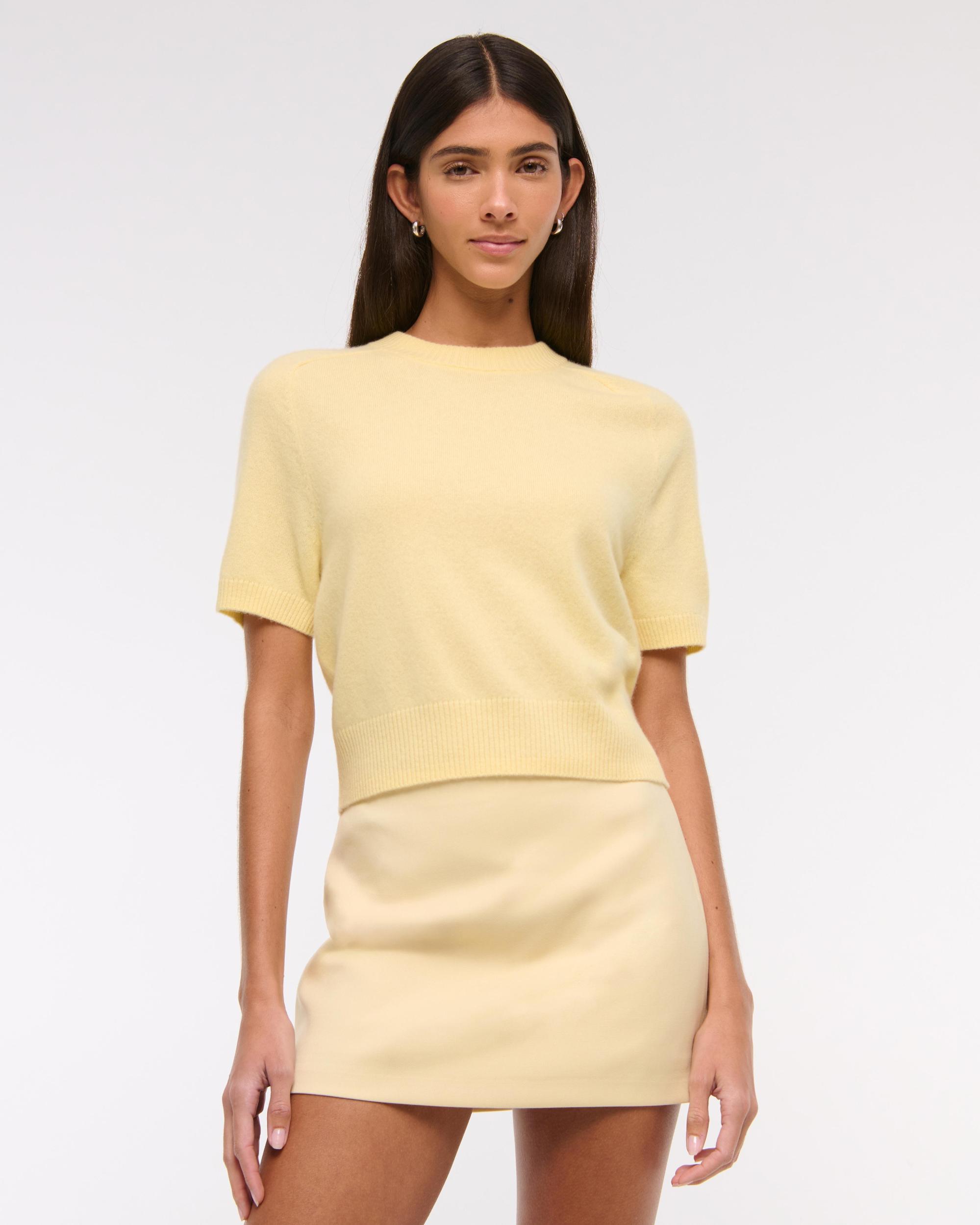 The A&F Scarlett Mid Rise Mini Skort Product Image