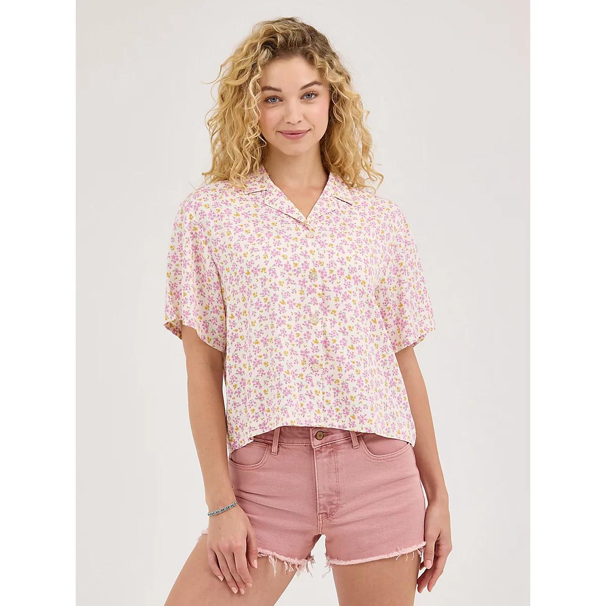 Women's Camp Shirt | Women's TOPS | Wrangler® Product Image