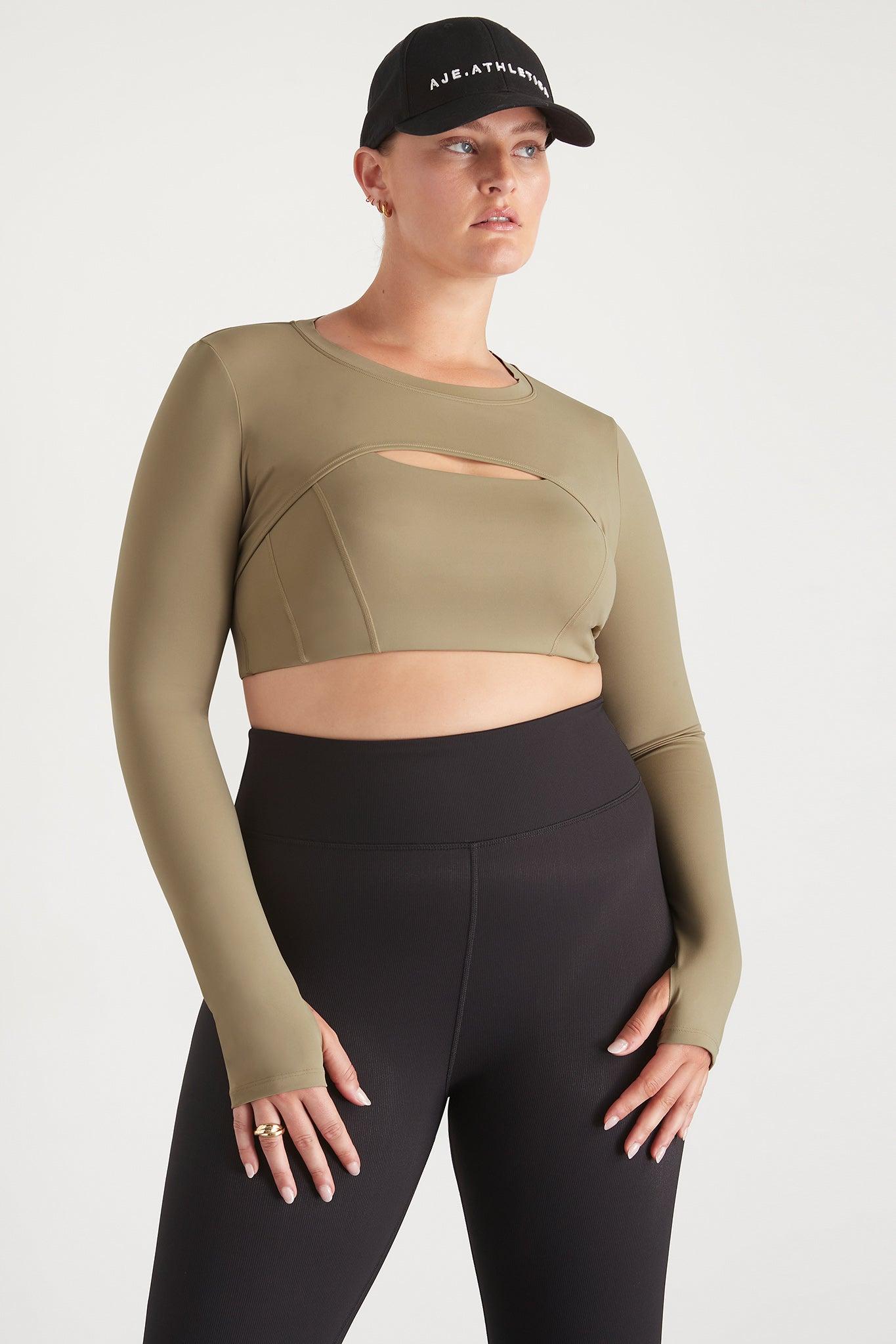 Layered Crop Set 356 Product Image