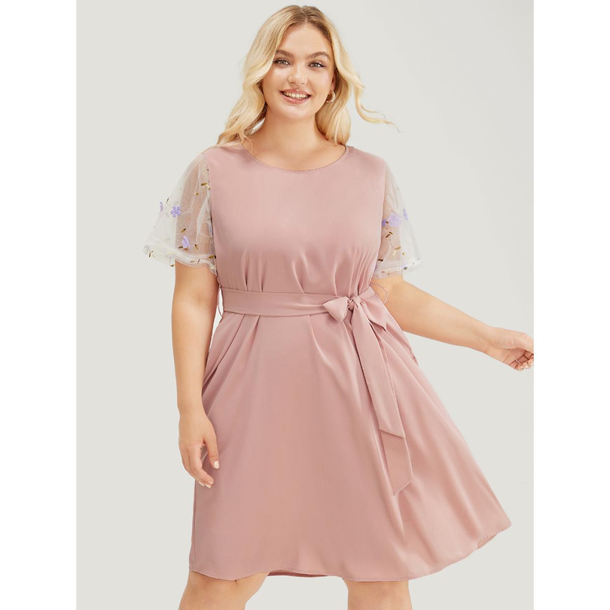 Plus Size Floral Mesh Sleeve Flutter Pocket Belt Knee Dress MistyRose Women Elegant Belted Round Neck Short sleeve Curvy Knee Dress BloomChic 22-24/3X Product Image