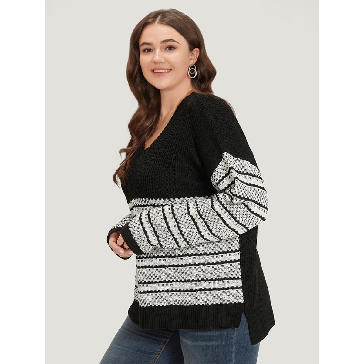 Plus Size Two Tone V Neck Patchwork Elastic Cuffs Pullover Black Women Casual Loose Long Sleeve V-neck Everyday Pullovers BloomChic 18-20/2X Product Image