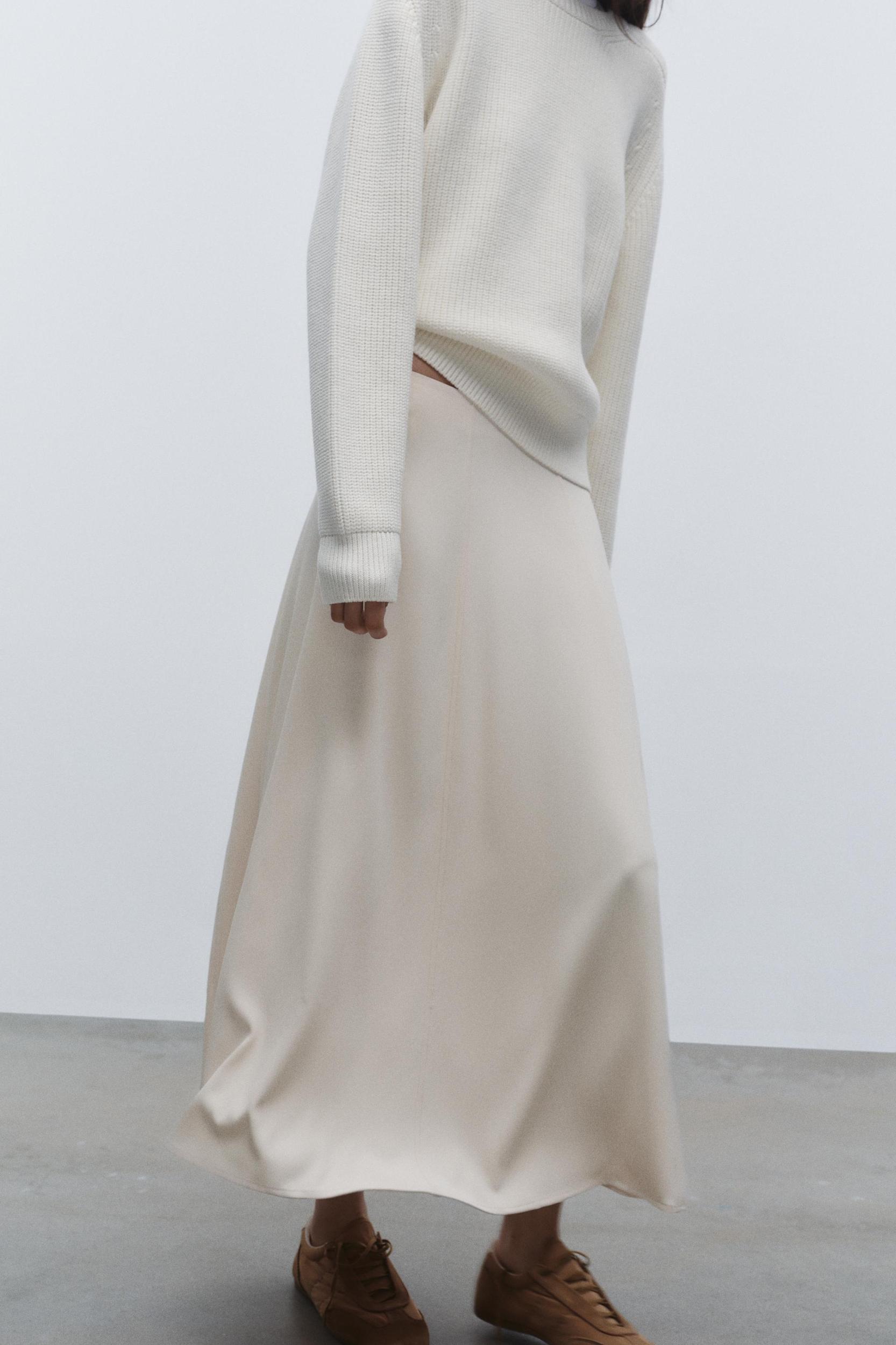 CREPE MIDI SKIRT Product Image