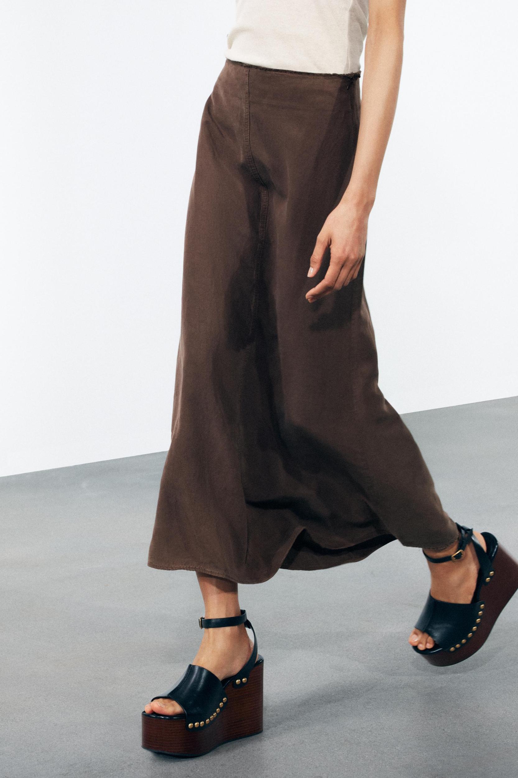 ZW COLLECTION MIDI SKIRT Product Image