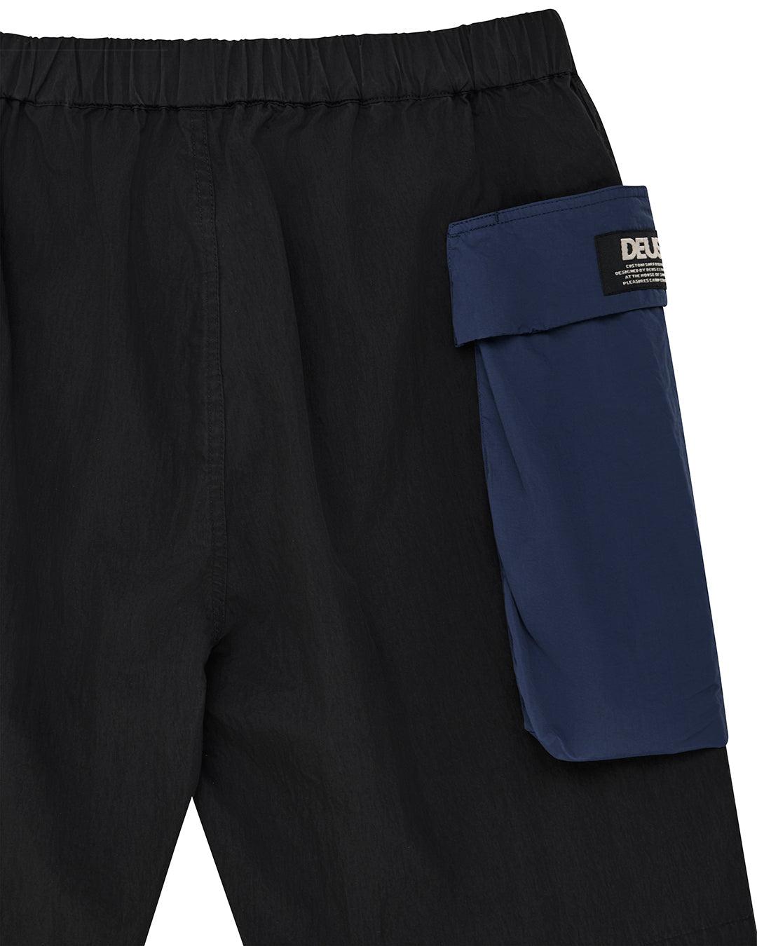 Duck Dive Short - Black Product Image