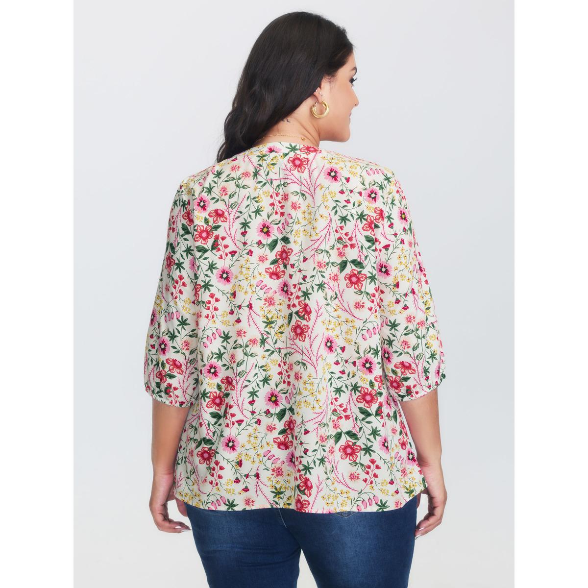 Plus Size WhiteSmoke Floral Print Notched Collar Shirt Women Timeless Elbow-length sleeve Notched collar Elegant Blouses BloomChic 14-16/1X Product Image
