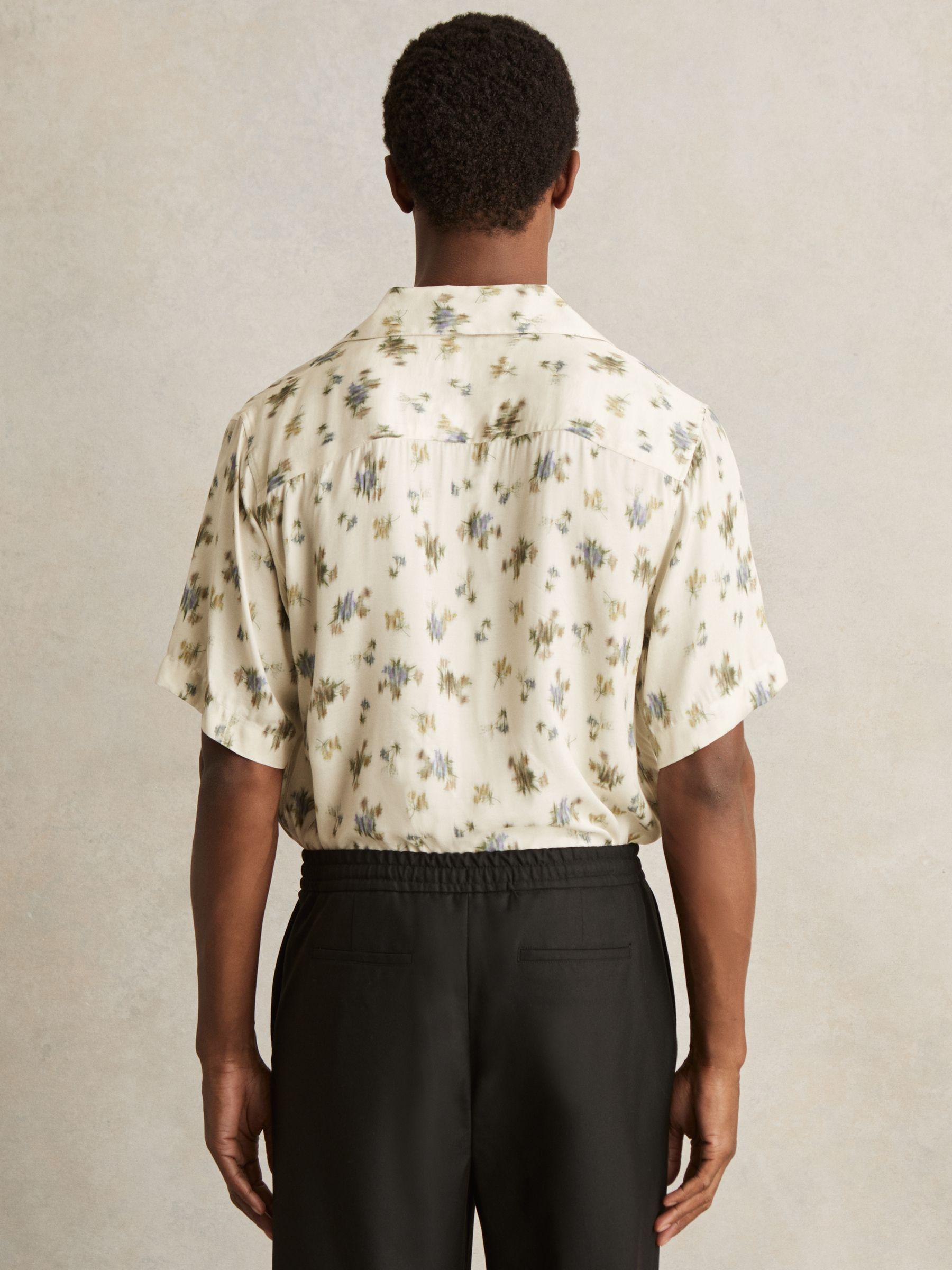 Abstract-Floral Print Cuban-Collar Shirt in Off White Product Image