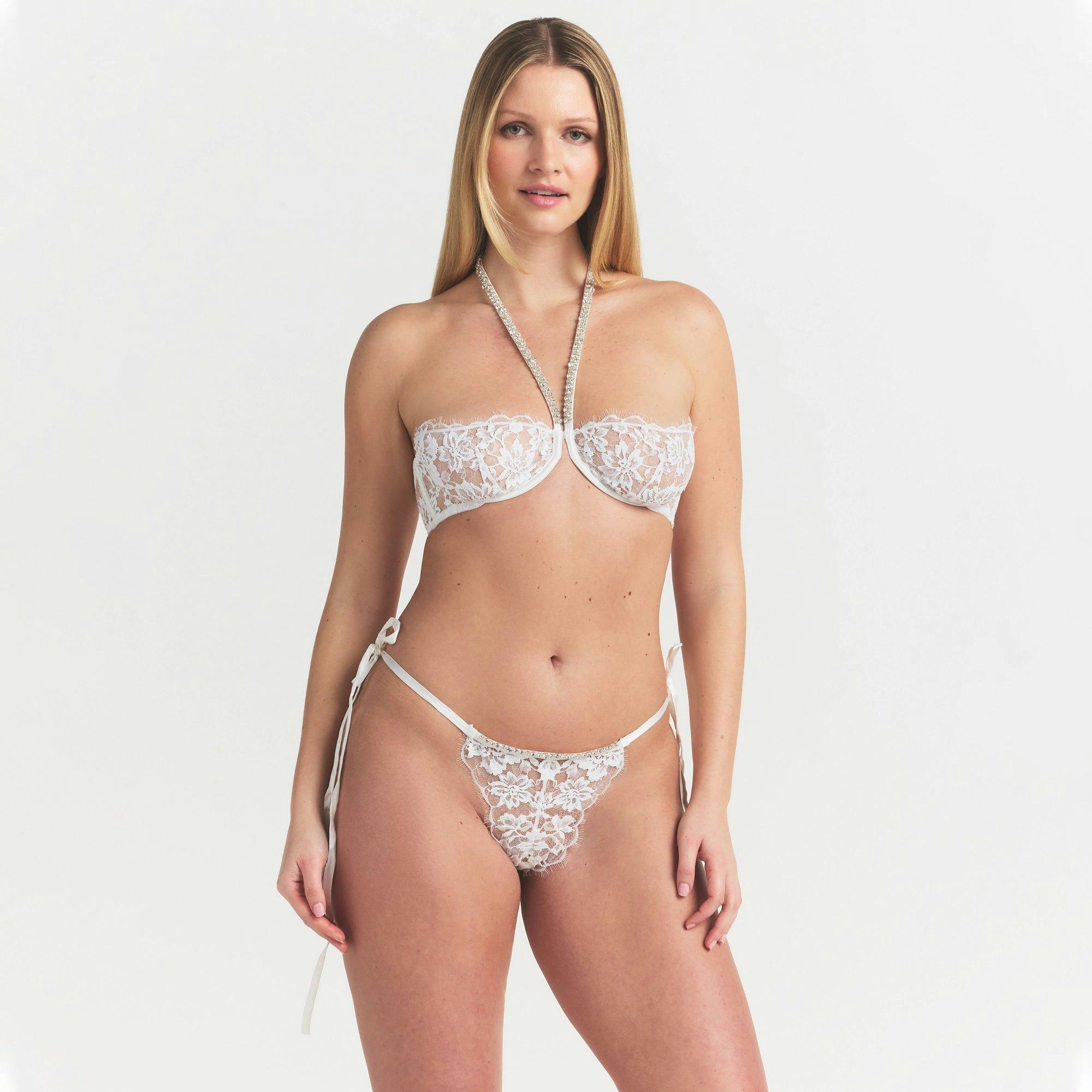 SKIMS LACE UNLINED HALTER BRA | SNOW Product Image