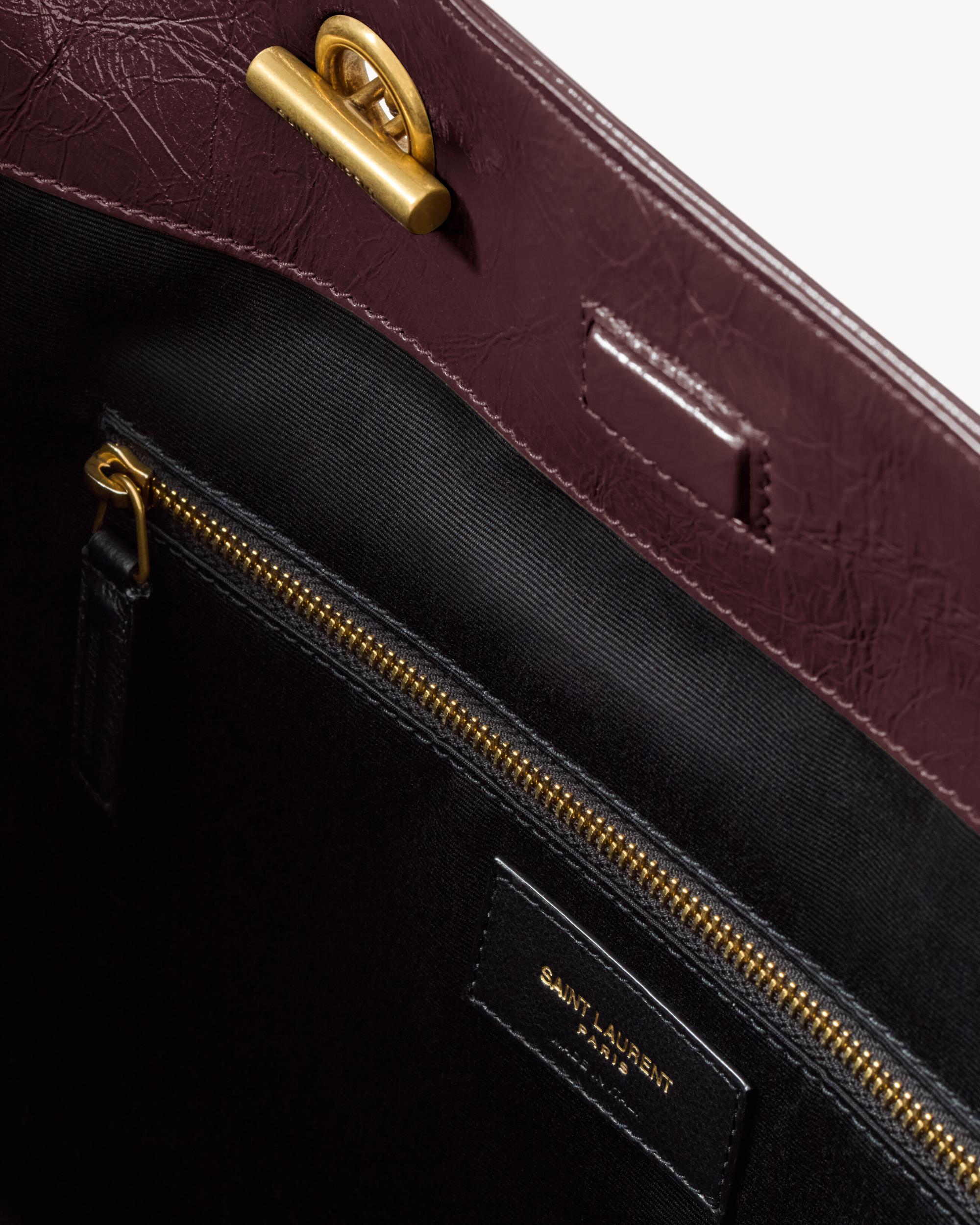 NIKI shopping in vintage leather Product Image