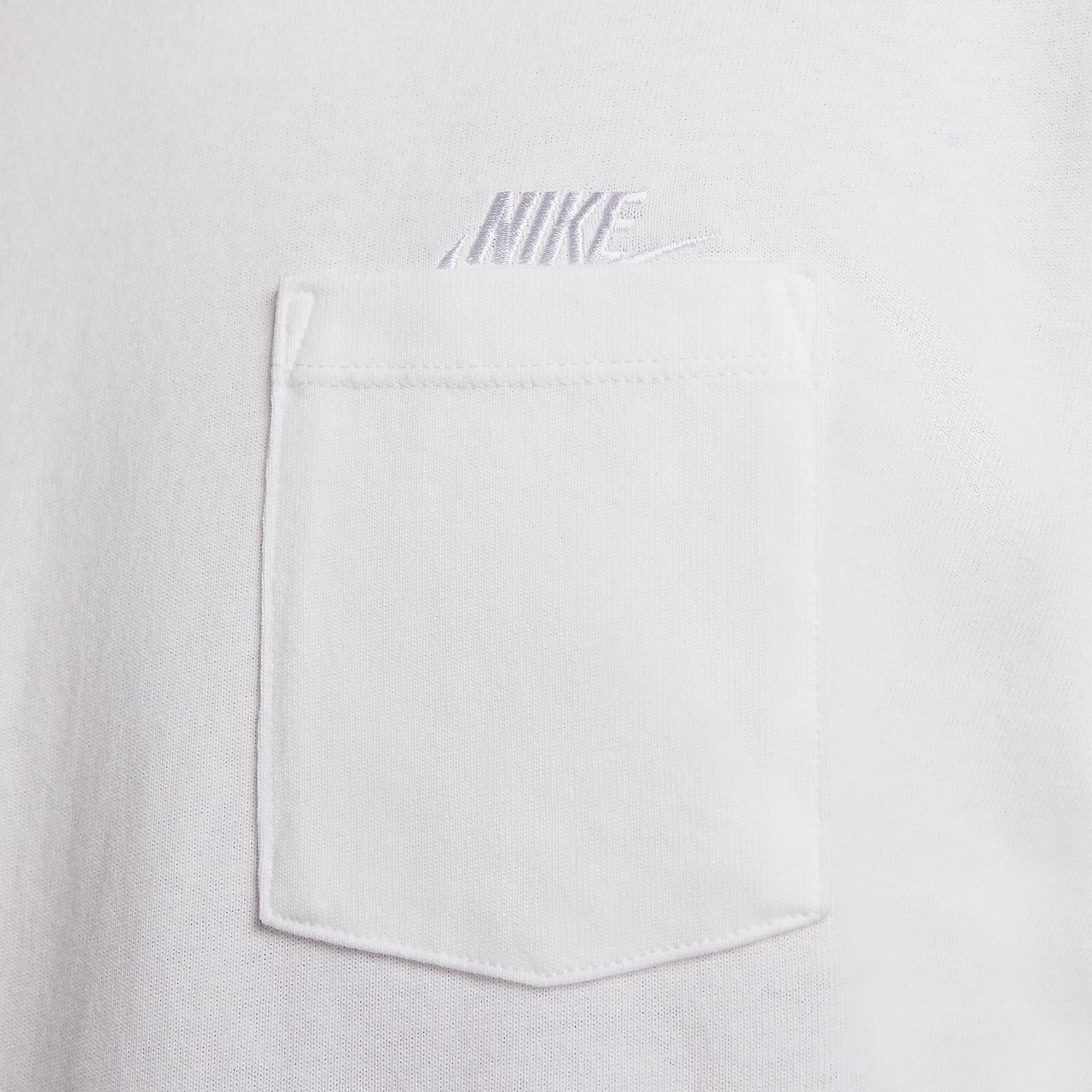 Mens Nike Sportswear Premium Essentials Pocket T-Shirt | DQ9295-101 Product Image