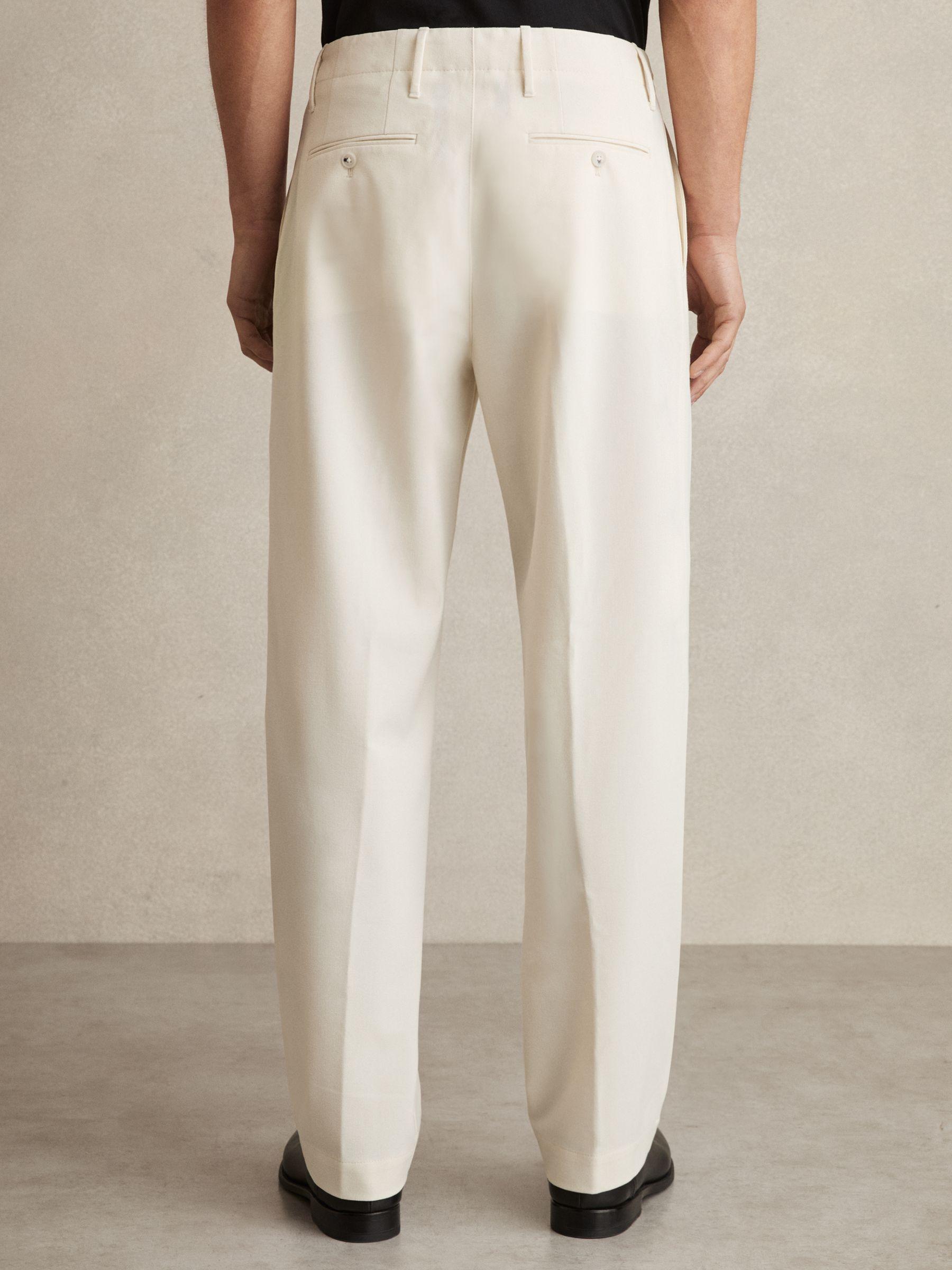 Straight-Leg Trousers in Off White Product Image