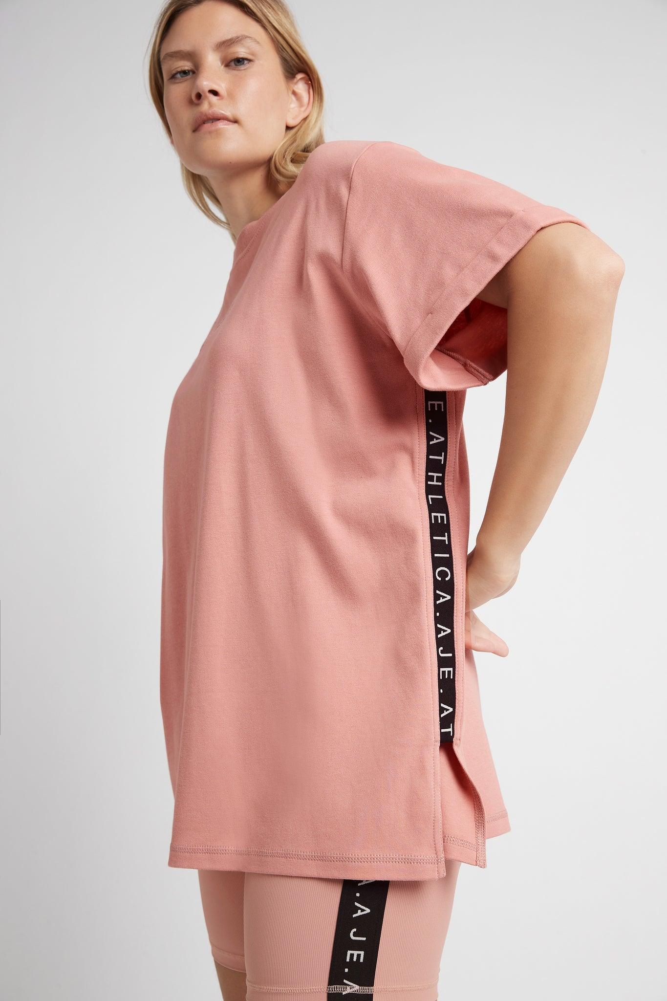 Logo T-Shirt 102 Product Image