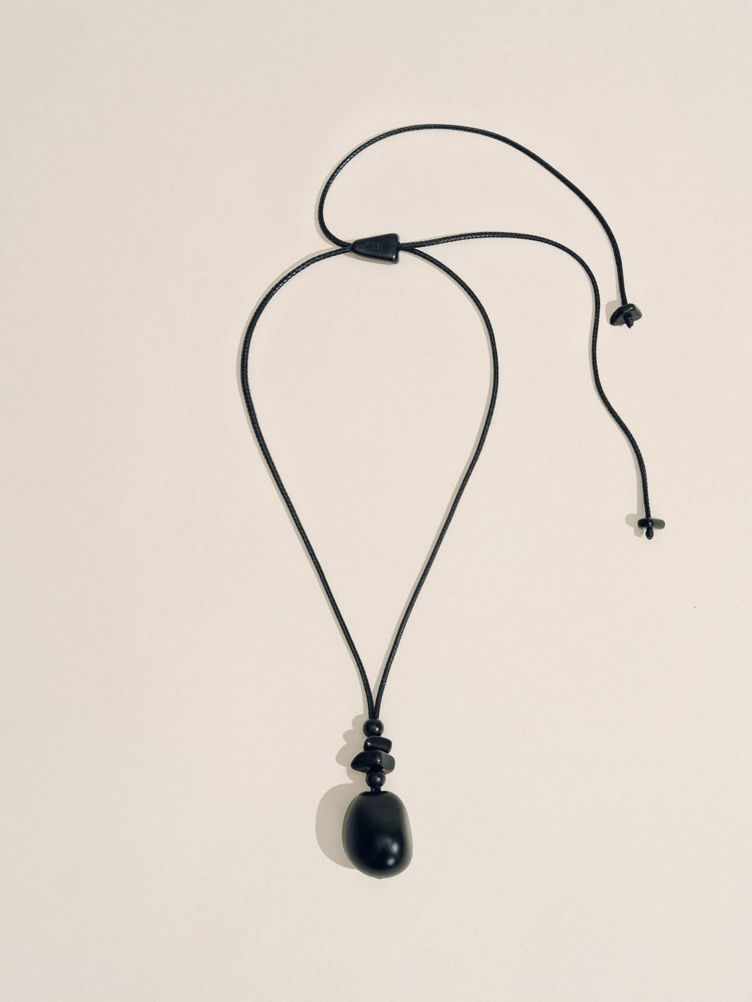 The Pendant Necklace in Black Product Image
