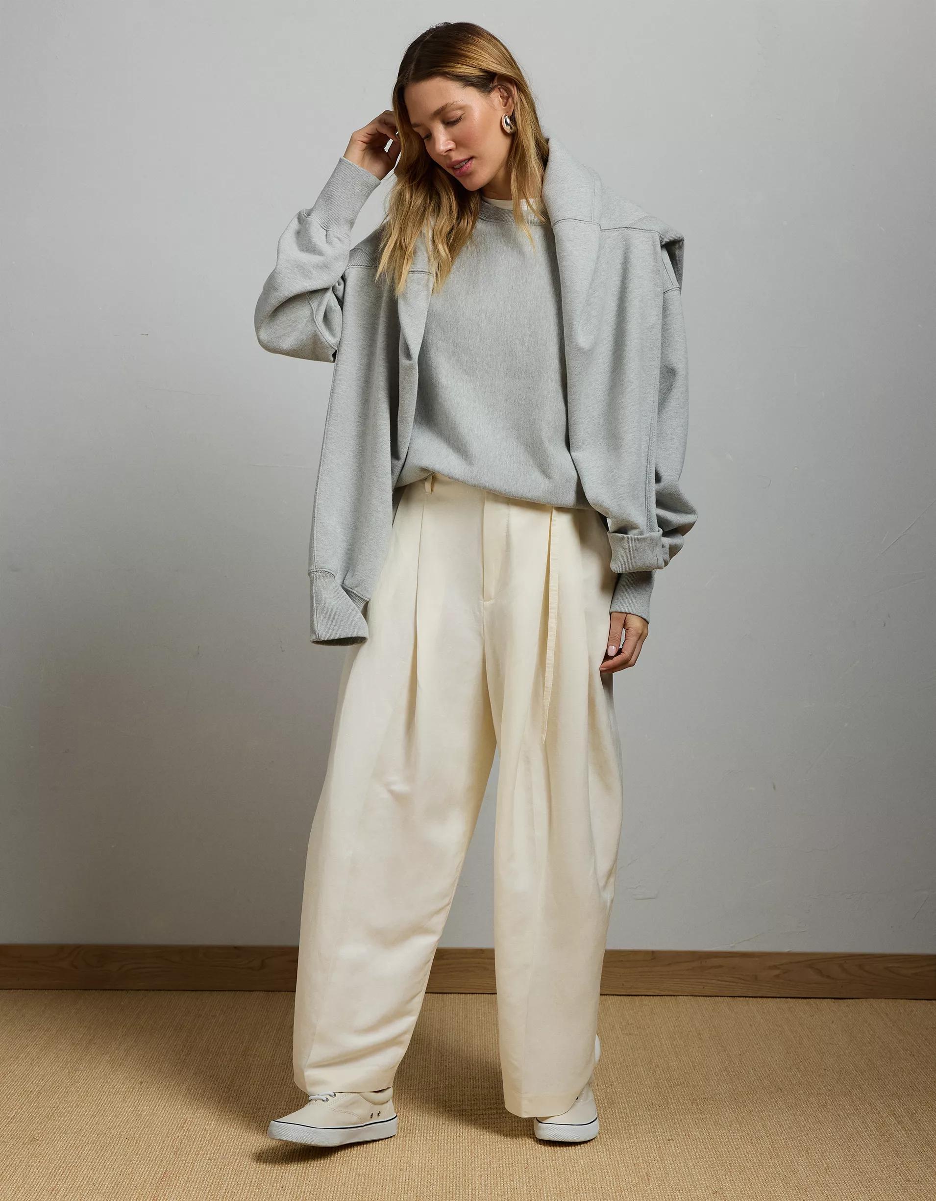 AE77 Premium Fleece Crew Neck Sweatshirt Product Image