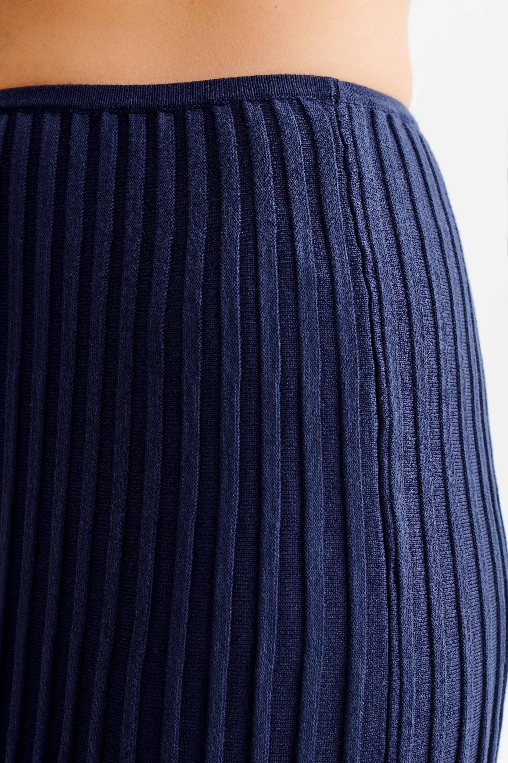Jolene Rib Knit Midi Skirt - Navy Product Image