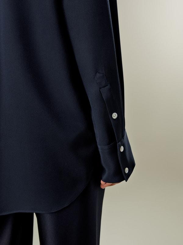 The One Relaxed Fit Silk Shirt Product Image