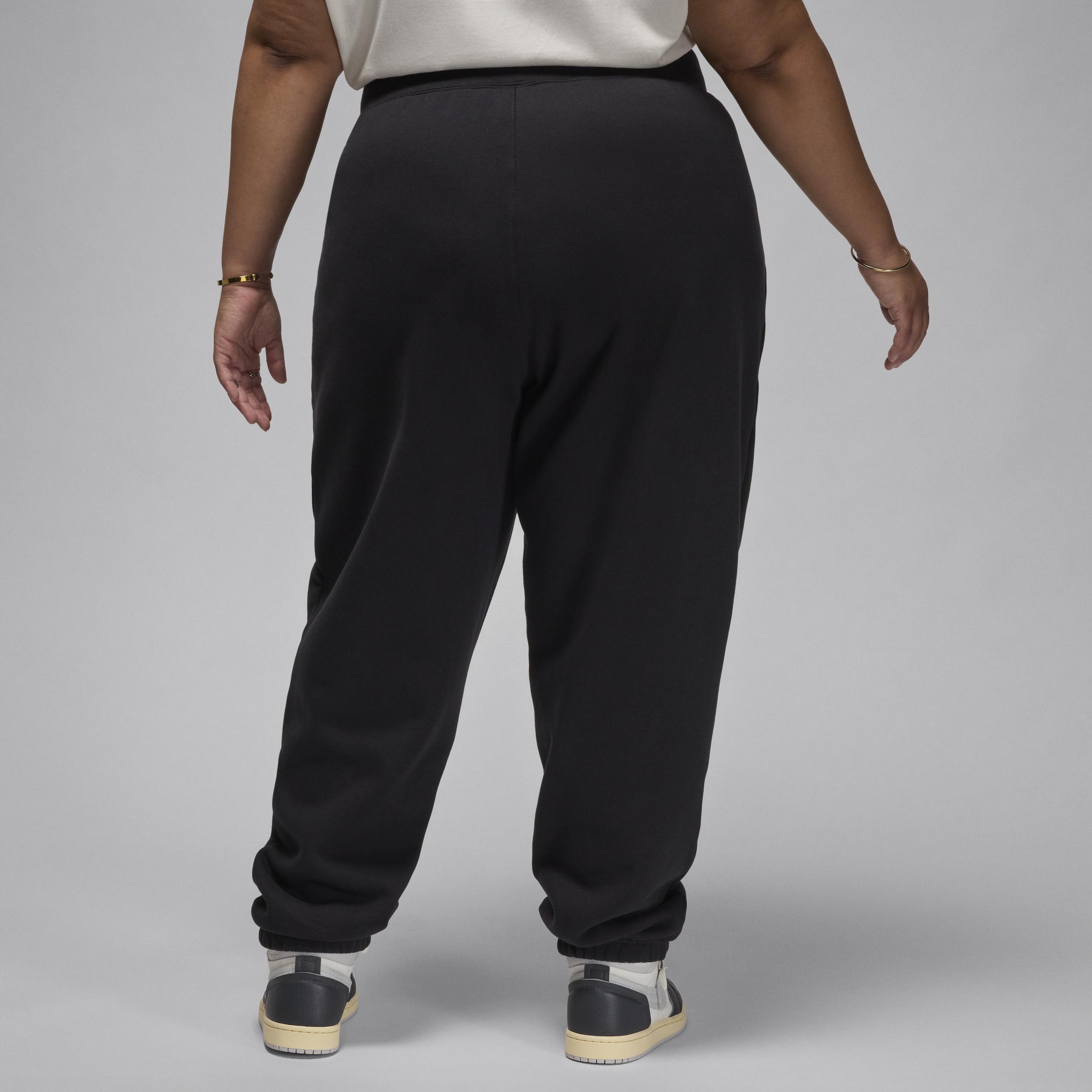 Womens Jordan Flight Fleece Pants (Plus Size) | FV7061-010 Product Image
