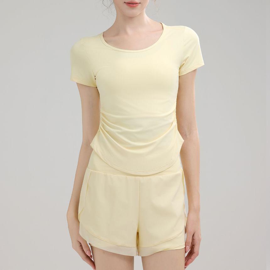 Set: Short-Sleeve Round Neck Plain Sport T-Shirt + Shorts Product Image