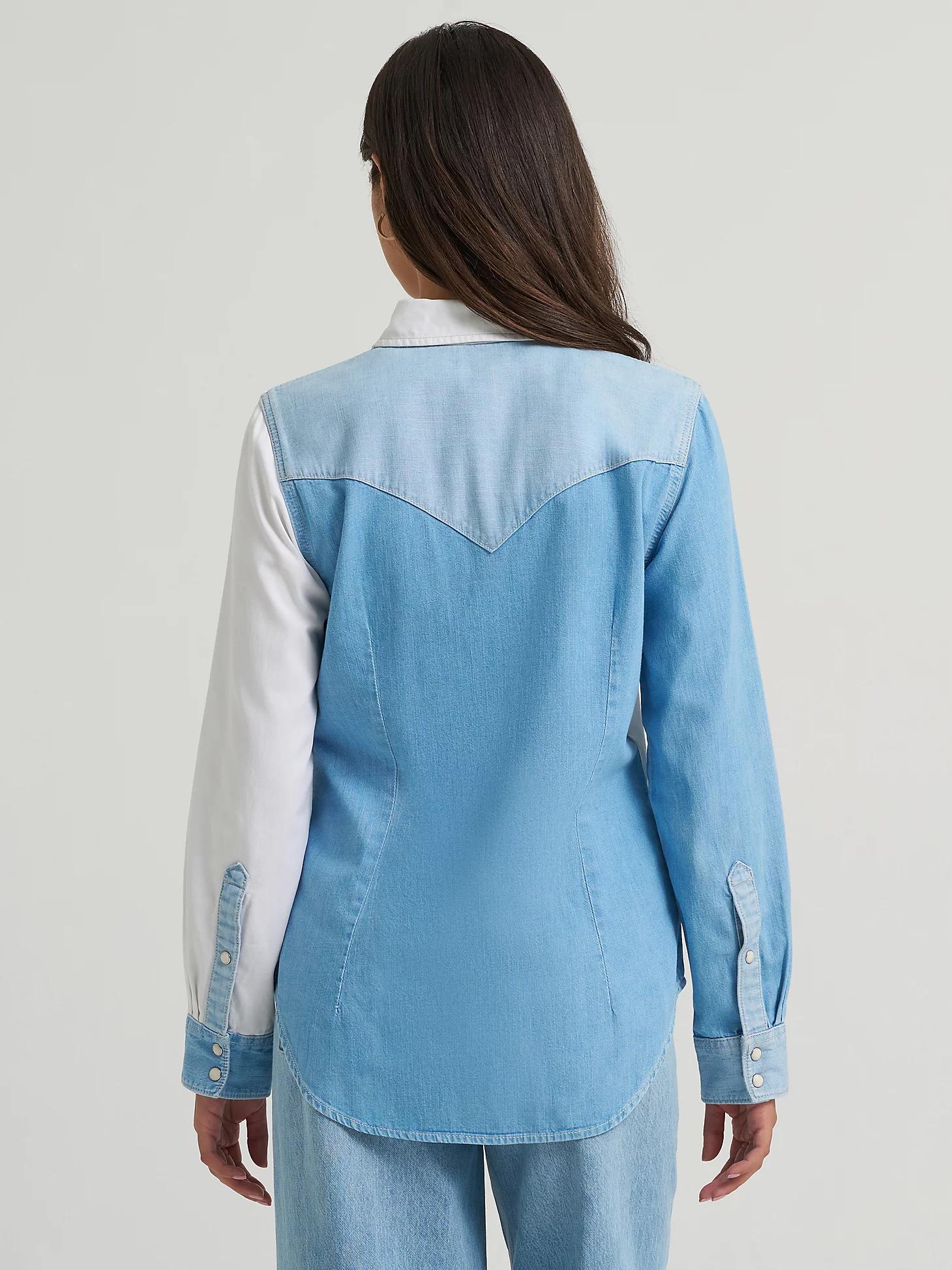 Women's Wrangler Pieced Denim Vintage Fit Snap Shirt in Denim Product Image