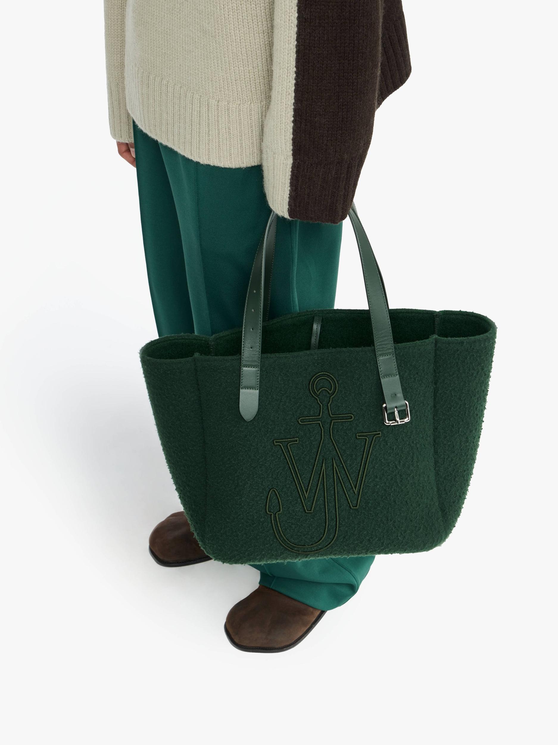 BELT TOTE Product Image