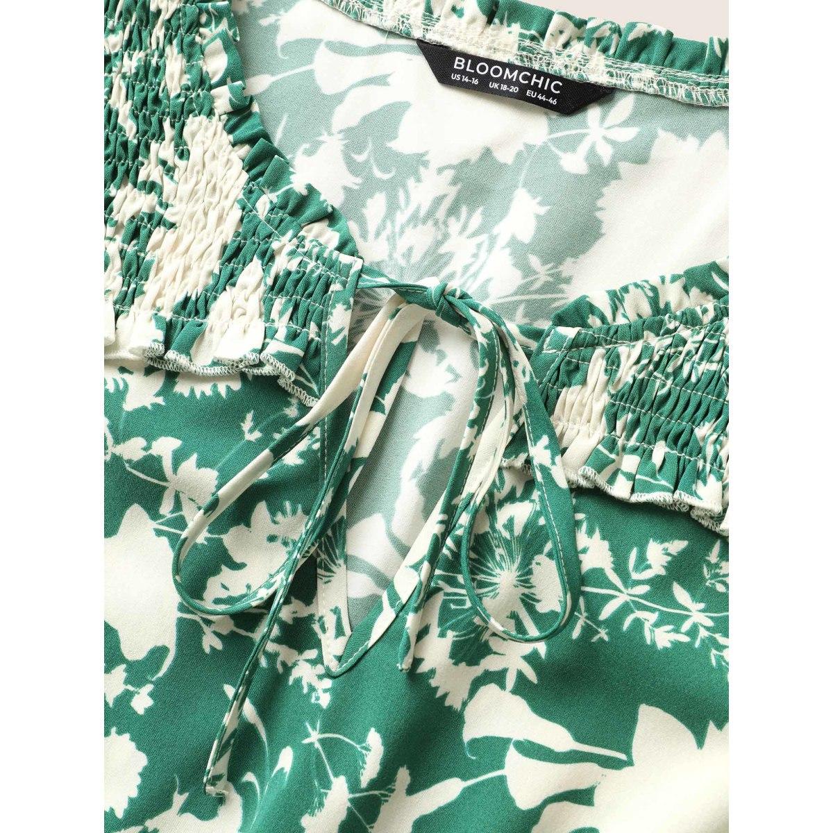 Plus Size Silhouette Floral Print Ruffle Cap Sleeve Dress Emerald Women Elegant Flat collar with V-notch Cap Sleeve Curvy BloomChic 14-16/1X Product Image