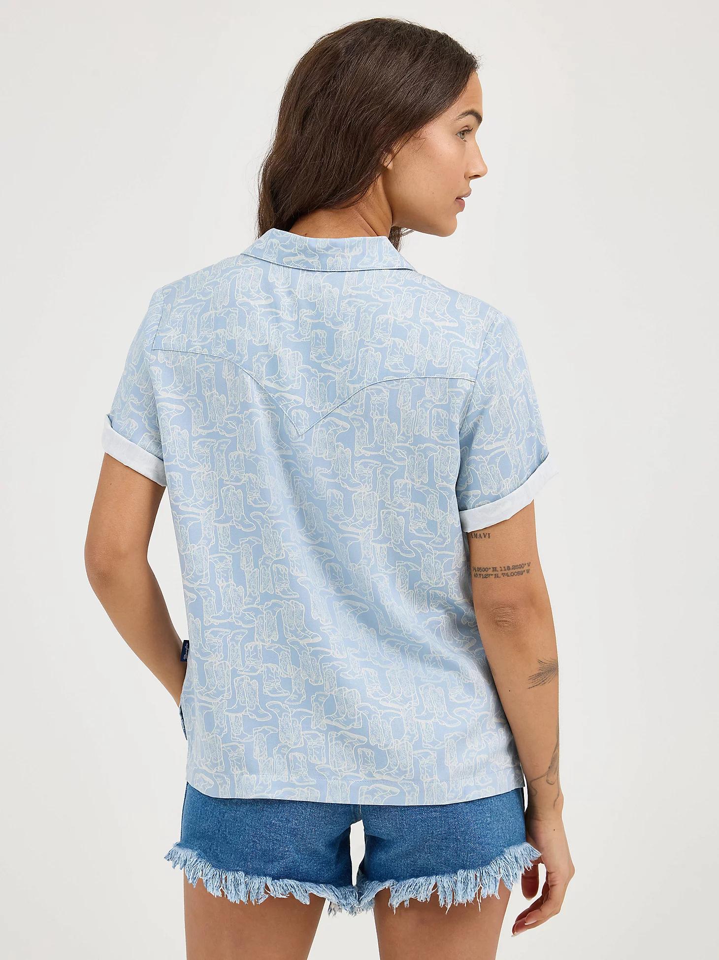 Women's Wrangler Retro® Cowgirl Camp Shirt in Ditsy Cowboy Product Image
