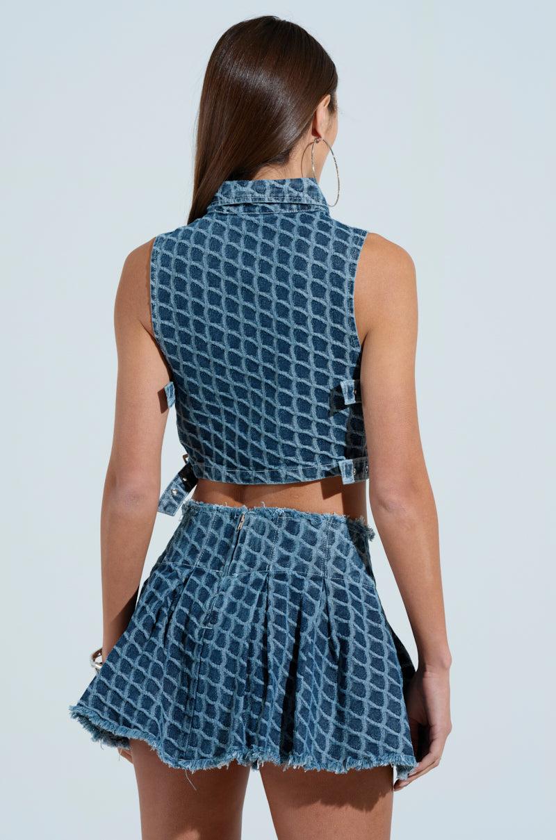 SCALE DENIM CROP BUTTON DOWN TOP Product Image