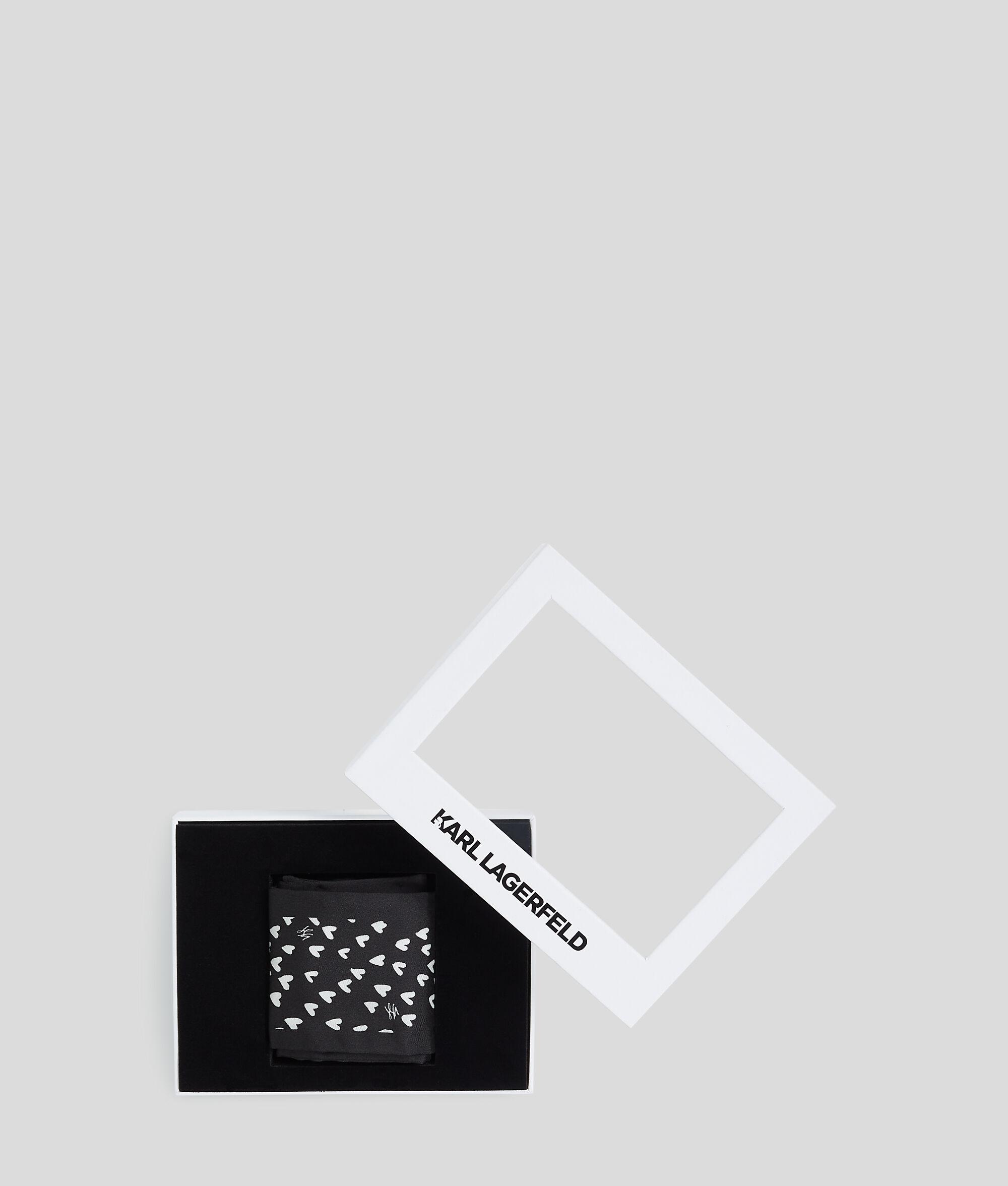 K/HEART SLIM SCARF Product Image