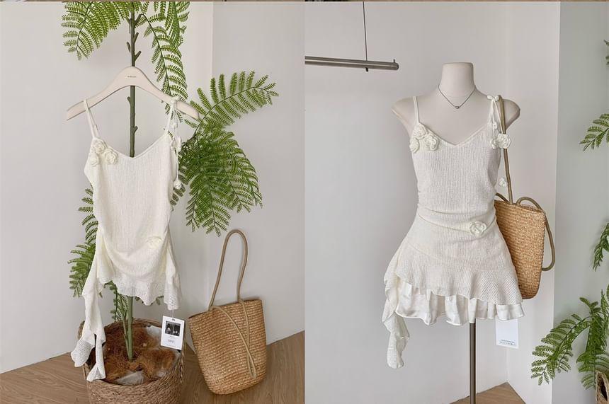 V-Neck Plain Ruffle Asymmetrical Cami Top Product Image