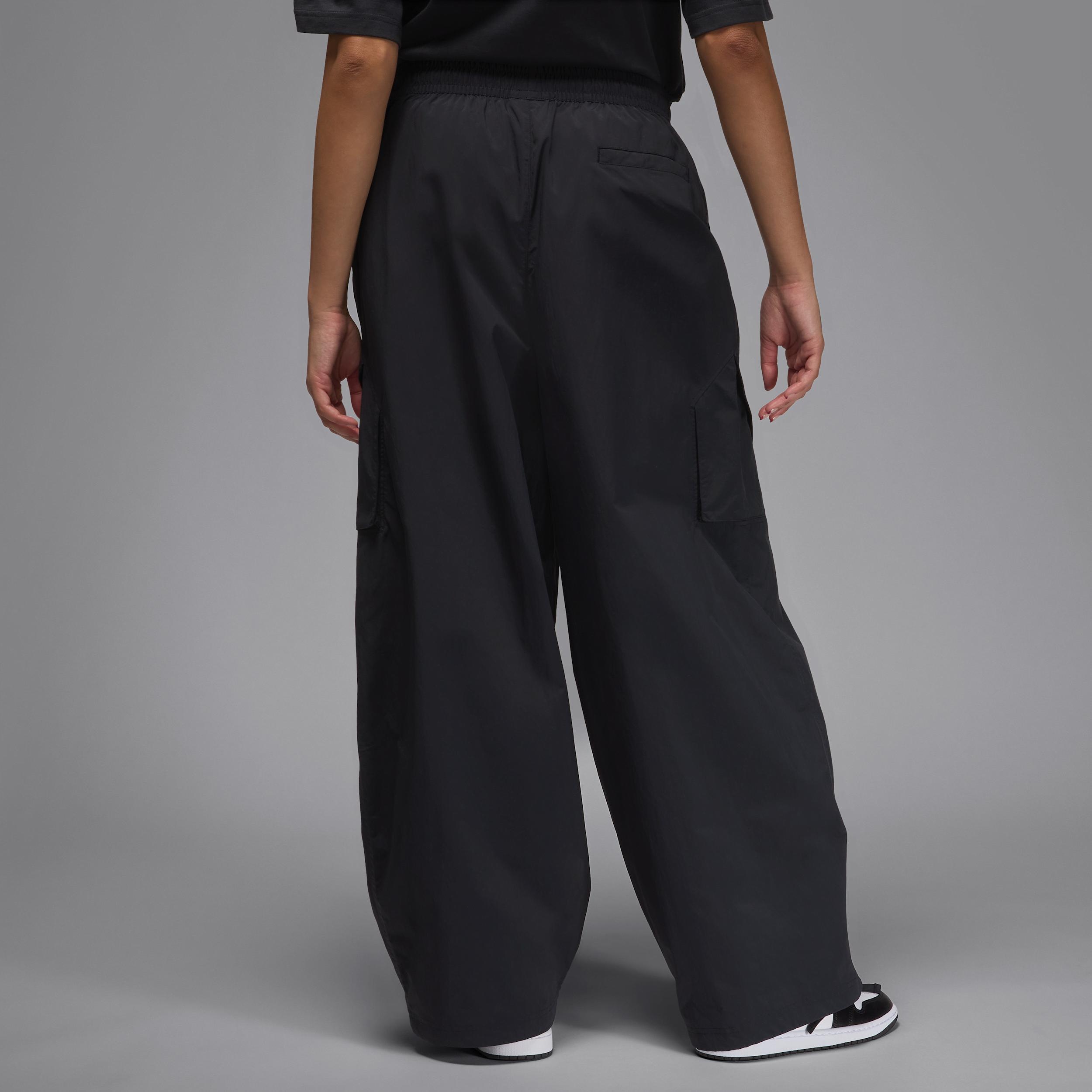 Women's Jordan Flight Chicago Parachute Pants Product Image