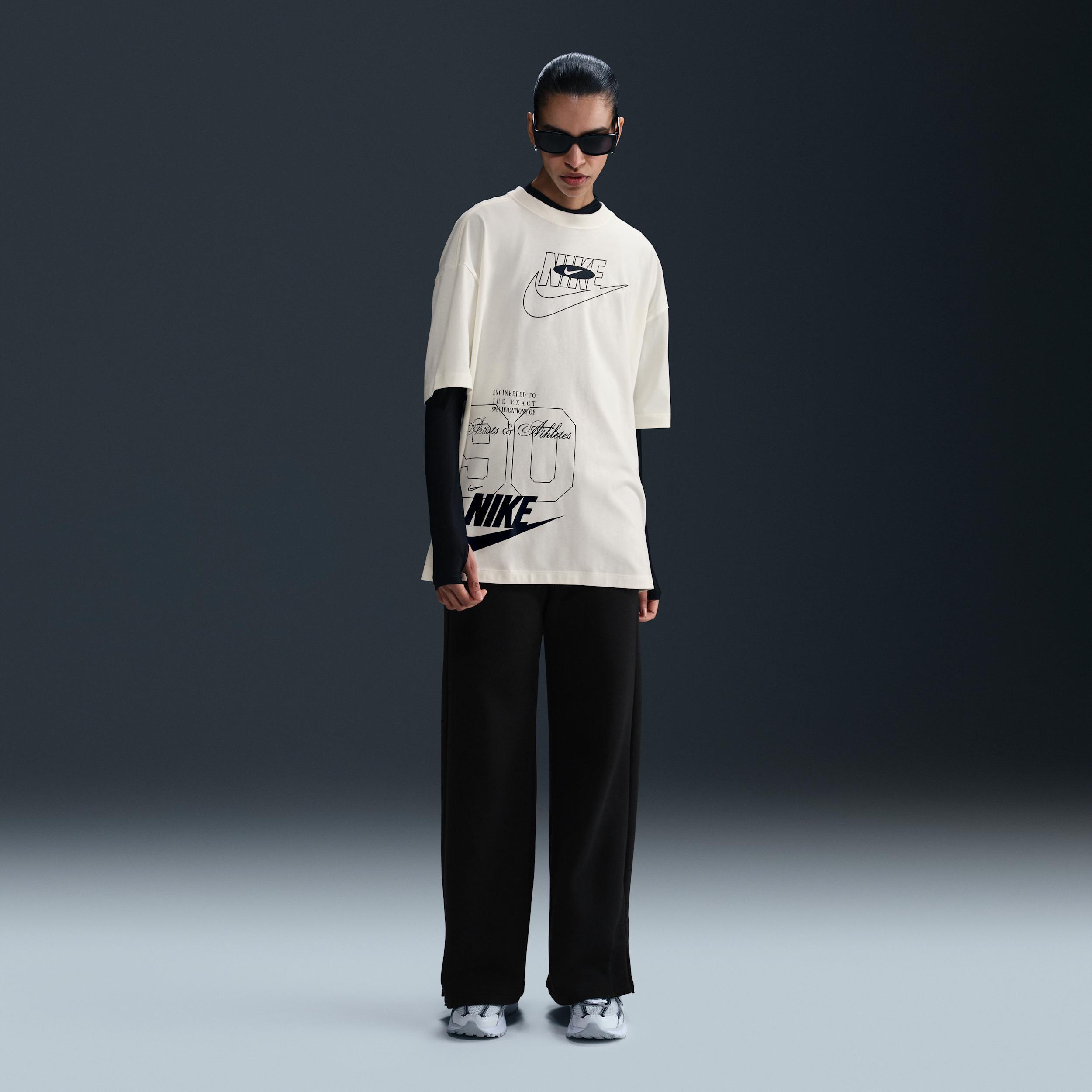 Women's Nike Sportswear Oversized T-Shirt Product Image