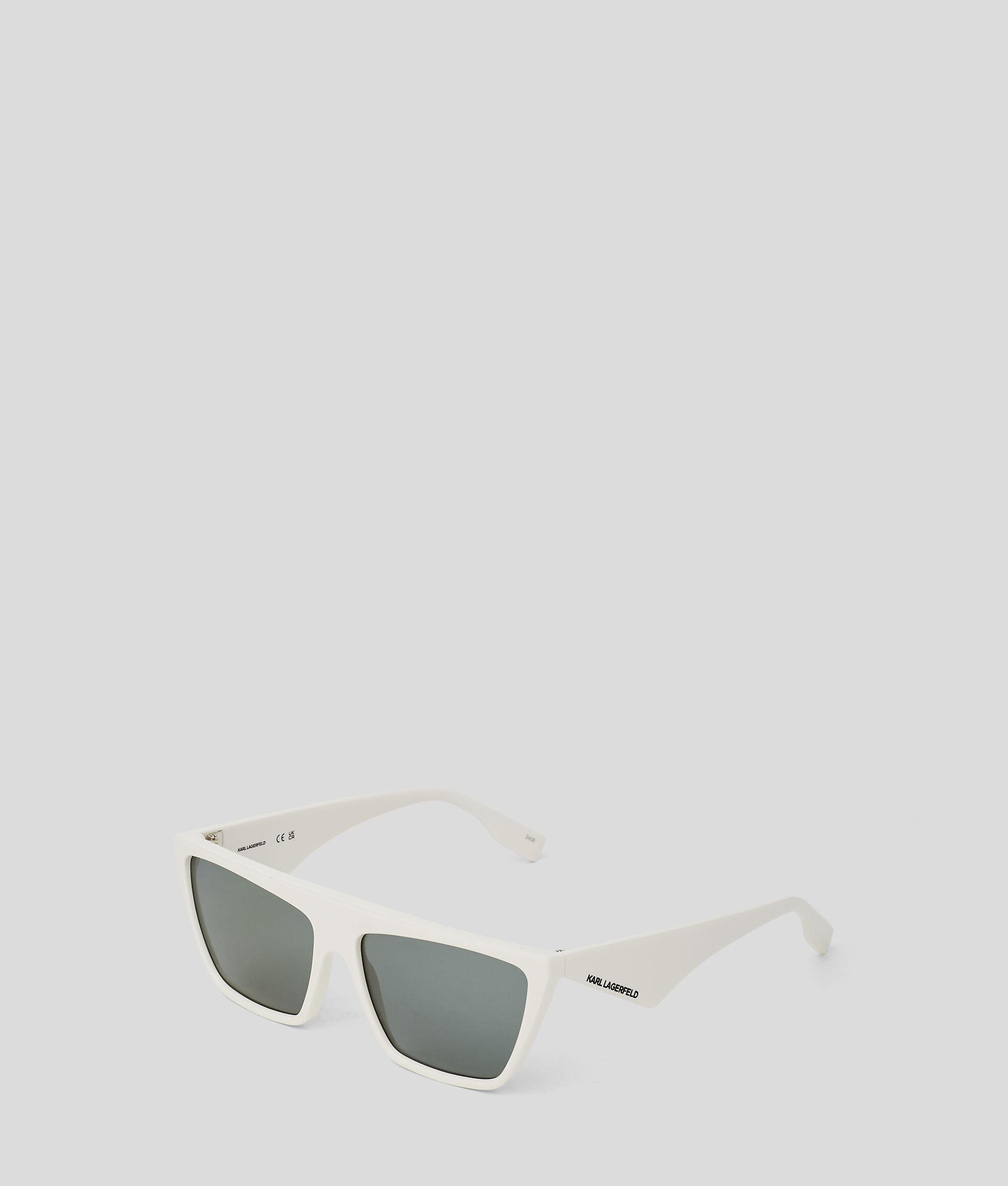 SIGNATURE SUNGLASSES Product Image