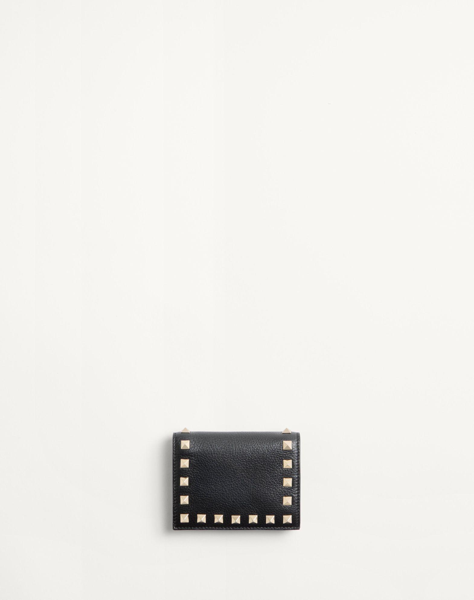 Small Rockstud Grainy Calfskin Wallet Product Image