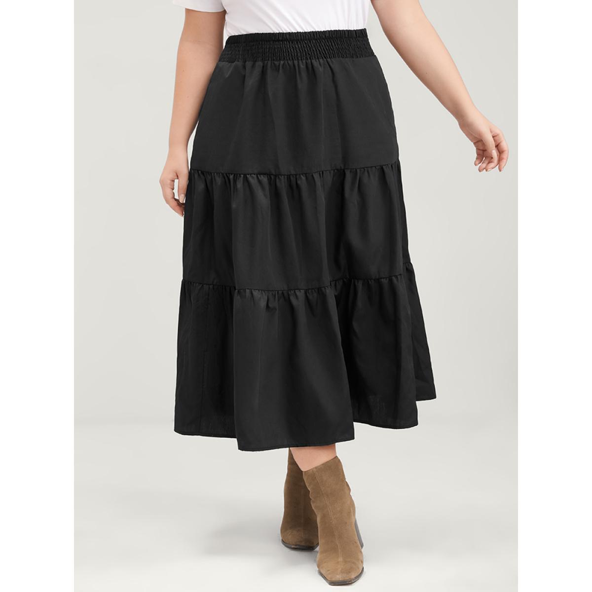 Plus Size Solid Shirred Waist Pocket Ruffle Hem Skirt Women Black Casual Shirred No stretch Pocket Dailywear Skirts BloomChic 12/L Product Image