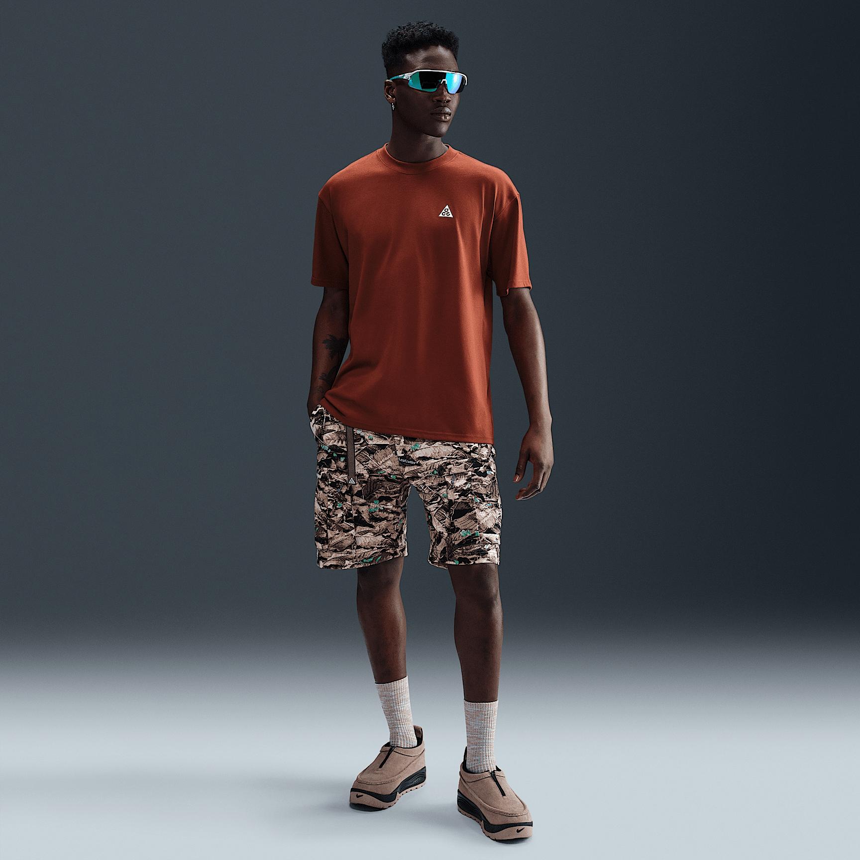 Mens Nike ACG Max90 T-Shirt | HJ0798-245 Product Image