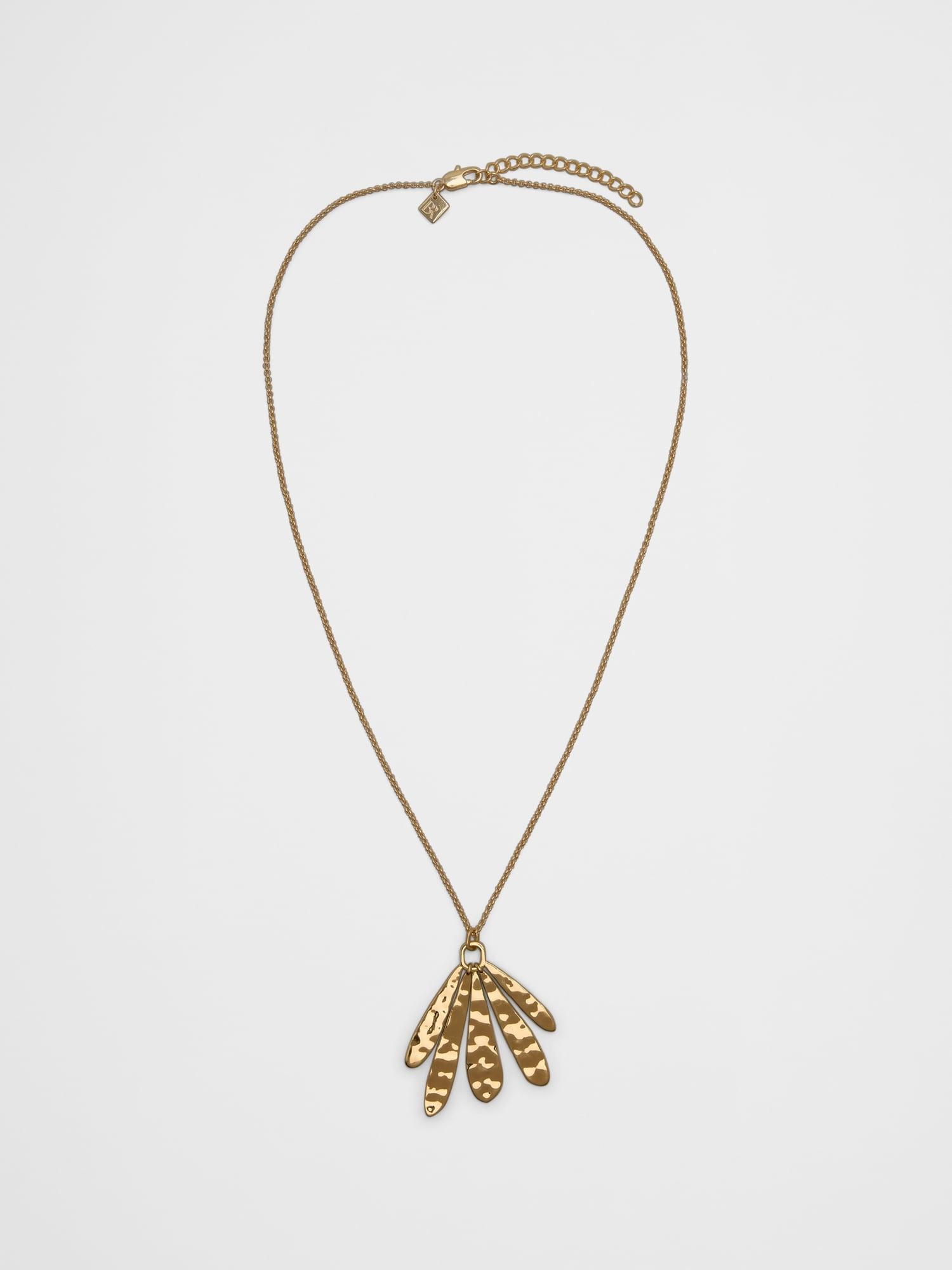 Leaf Pendant Necklace Product Image
