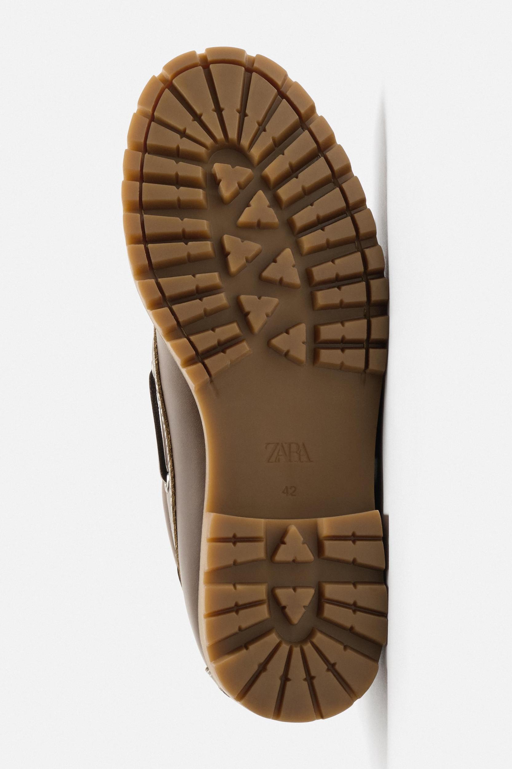 LEATHER BOAT SHOES Product Image