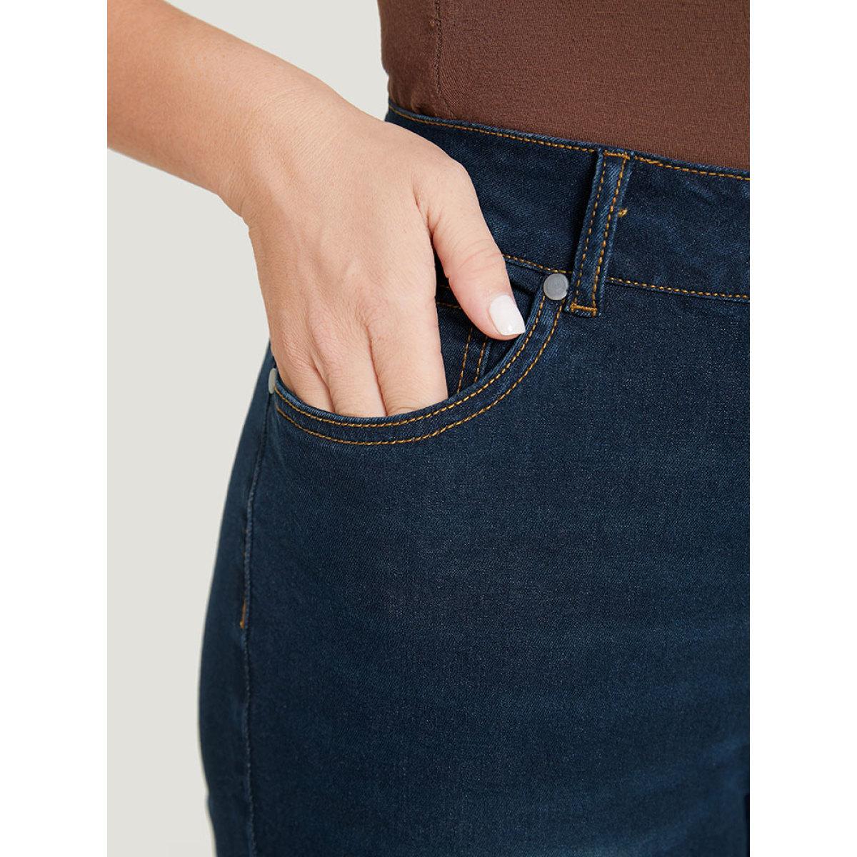 Plus Size Skinny Very Stretchy Dark Wash Split Knee Denim Shorts Women DarkBlue High stretch Dailywear Side seam pocket Casual Denim Shorts BloomChic 18/2X Product Image