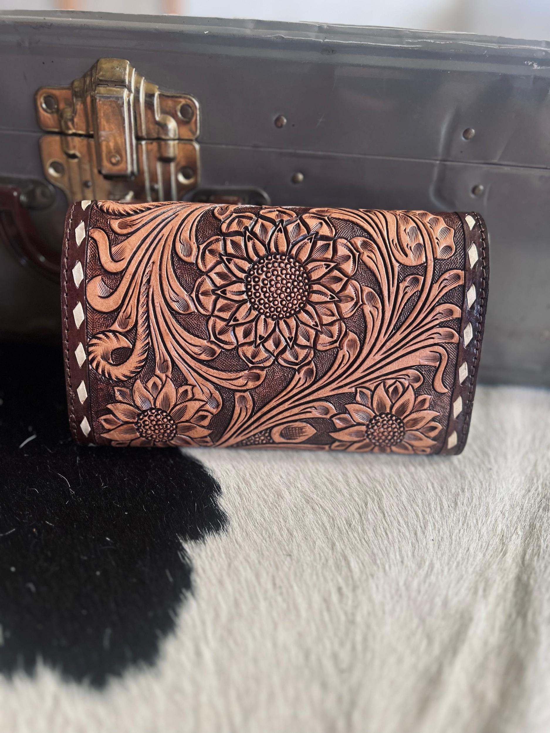 American Darling Rustic Charm Wallet Crossbody Product Image