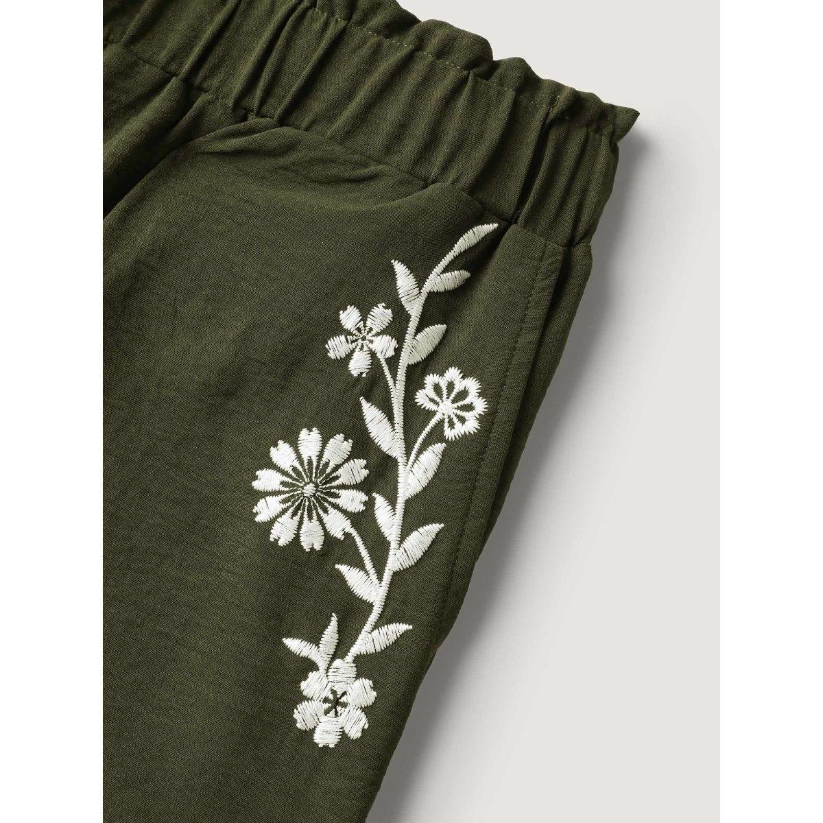 Plus Size Floral Embroidered Pockets Wide-Leg Pants Women ArmyGreen Casual Loose Mid Rise Casual Pants BloomChic 18-20/2X Product Image