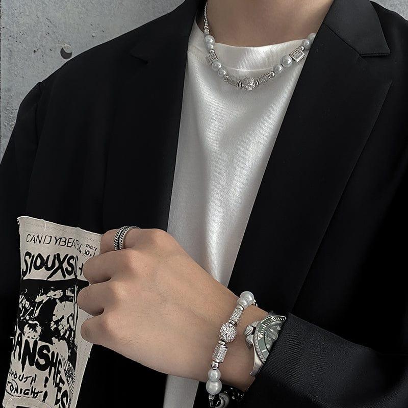 SKULL PEARL NECKLACE Product Image