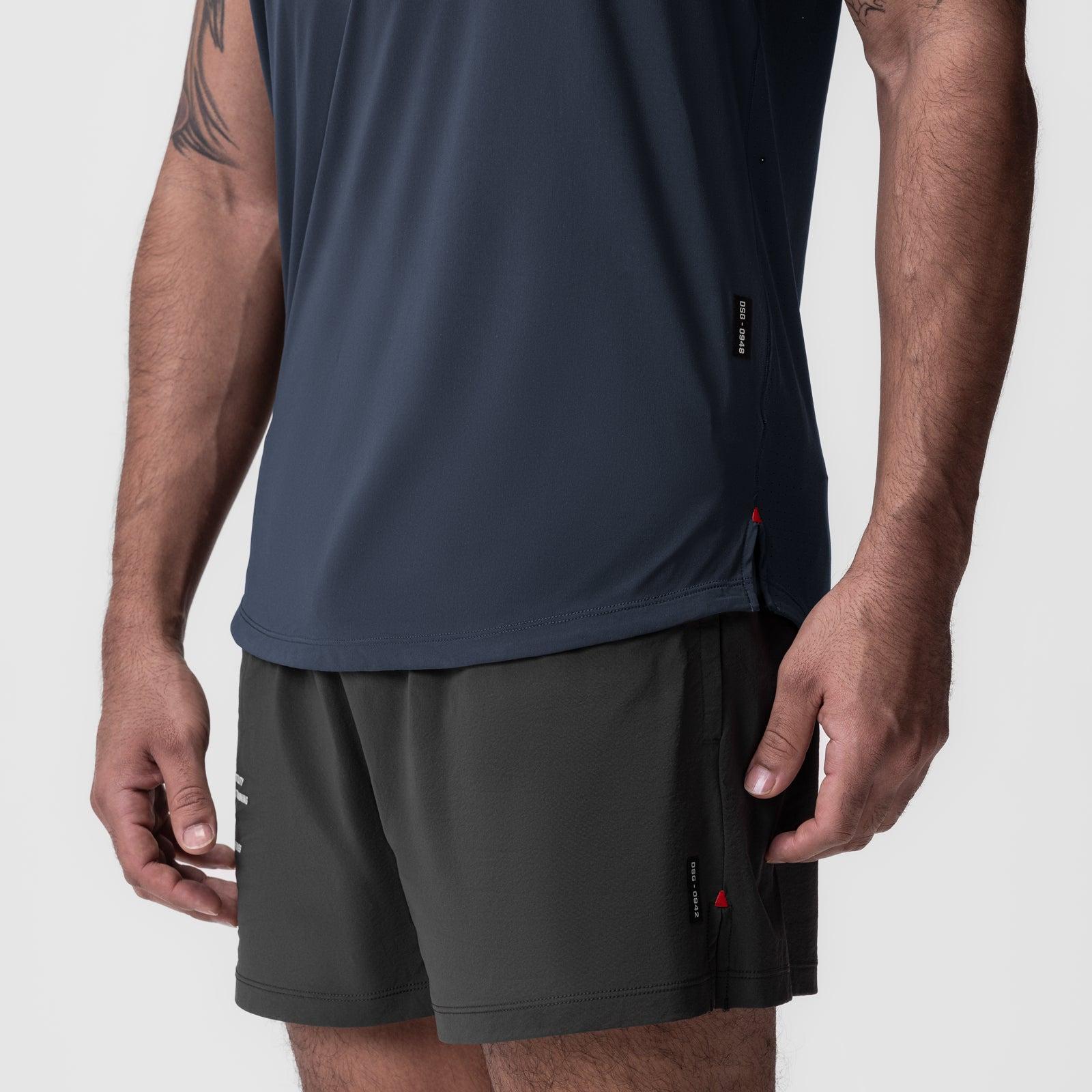 0660. AeroSilver® Established Tee - Space Grey Male Product Image