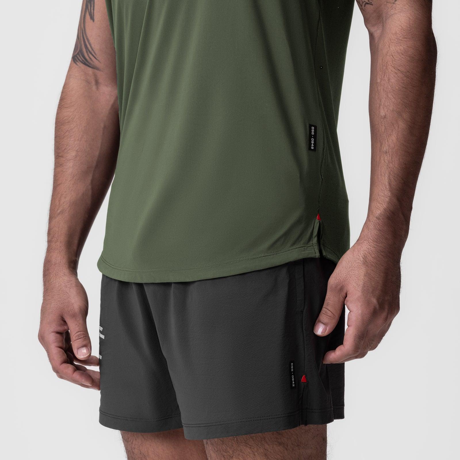 0660. AeroSilver® Established Tee - Space Grey Male Product Image