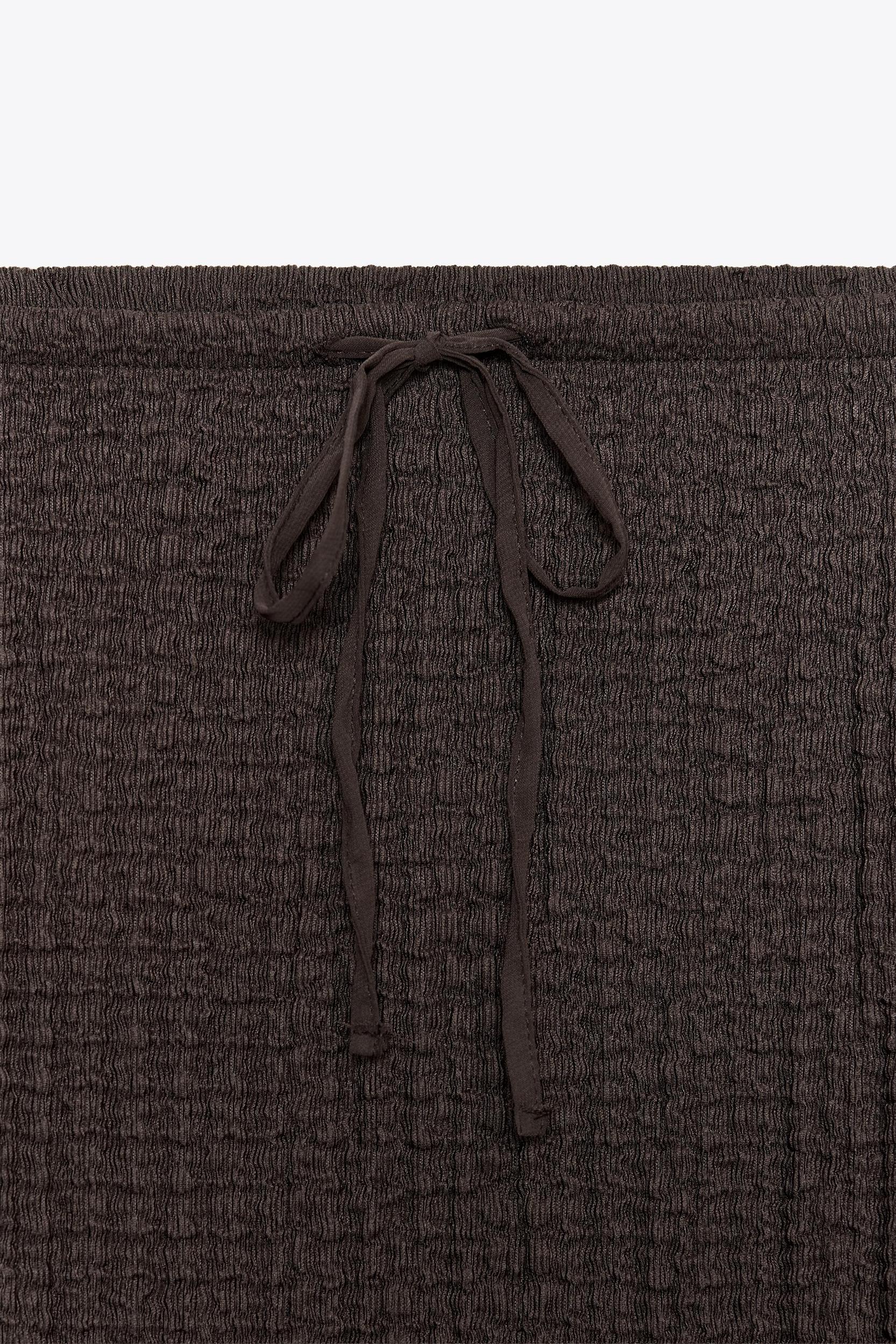 TEXTURED MIDI SKIRT Product Image