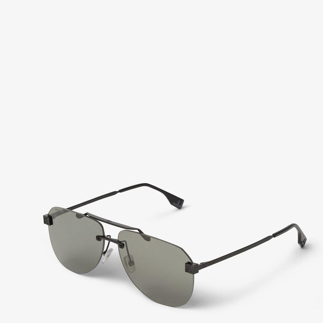 Fendi SkyMatte black metal sunglasses with polarized lenses Product Image