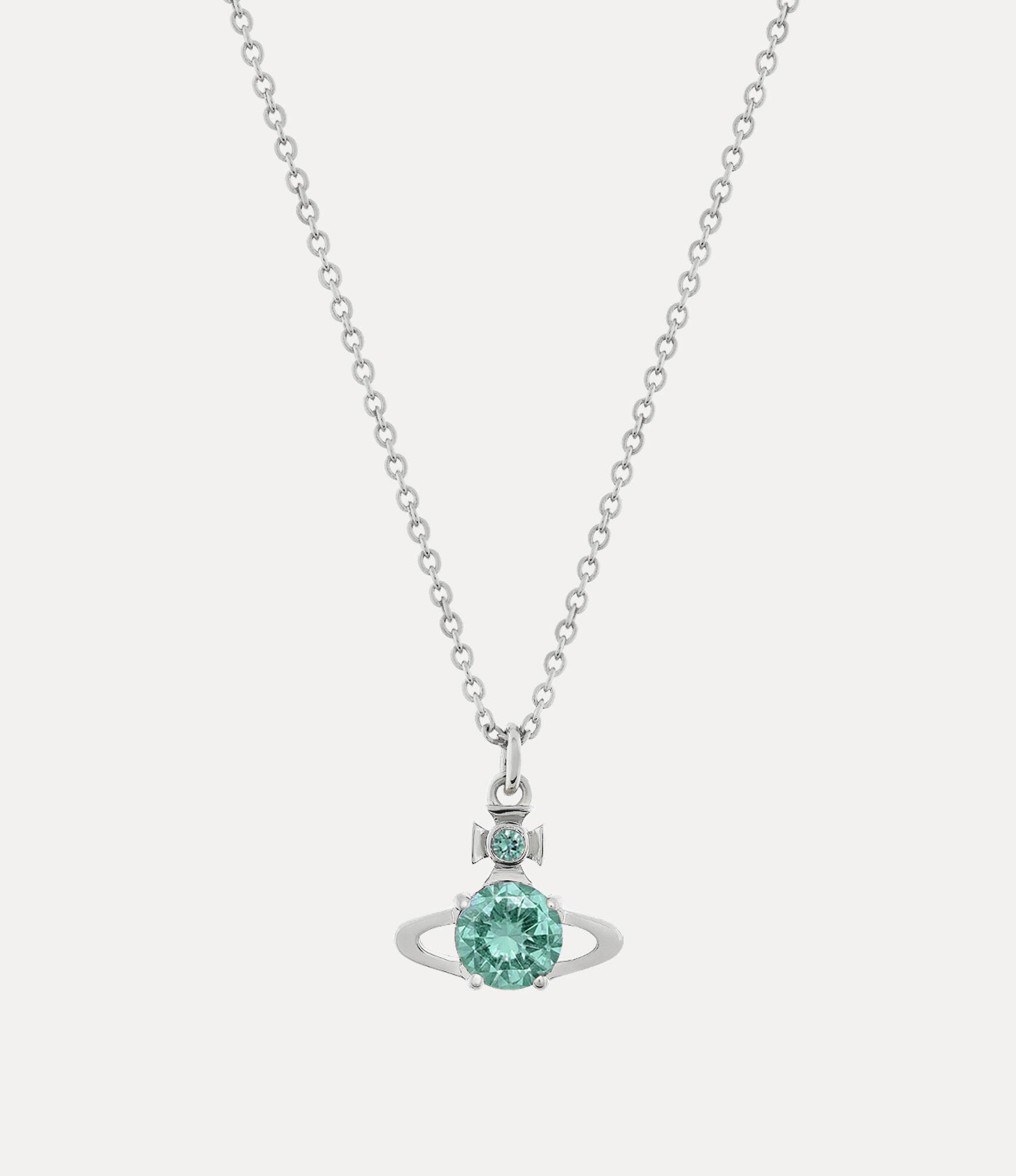 Reina Pendant Necklace Product Image